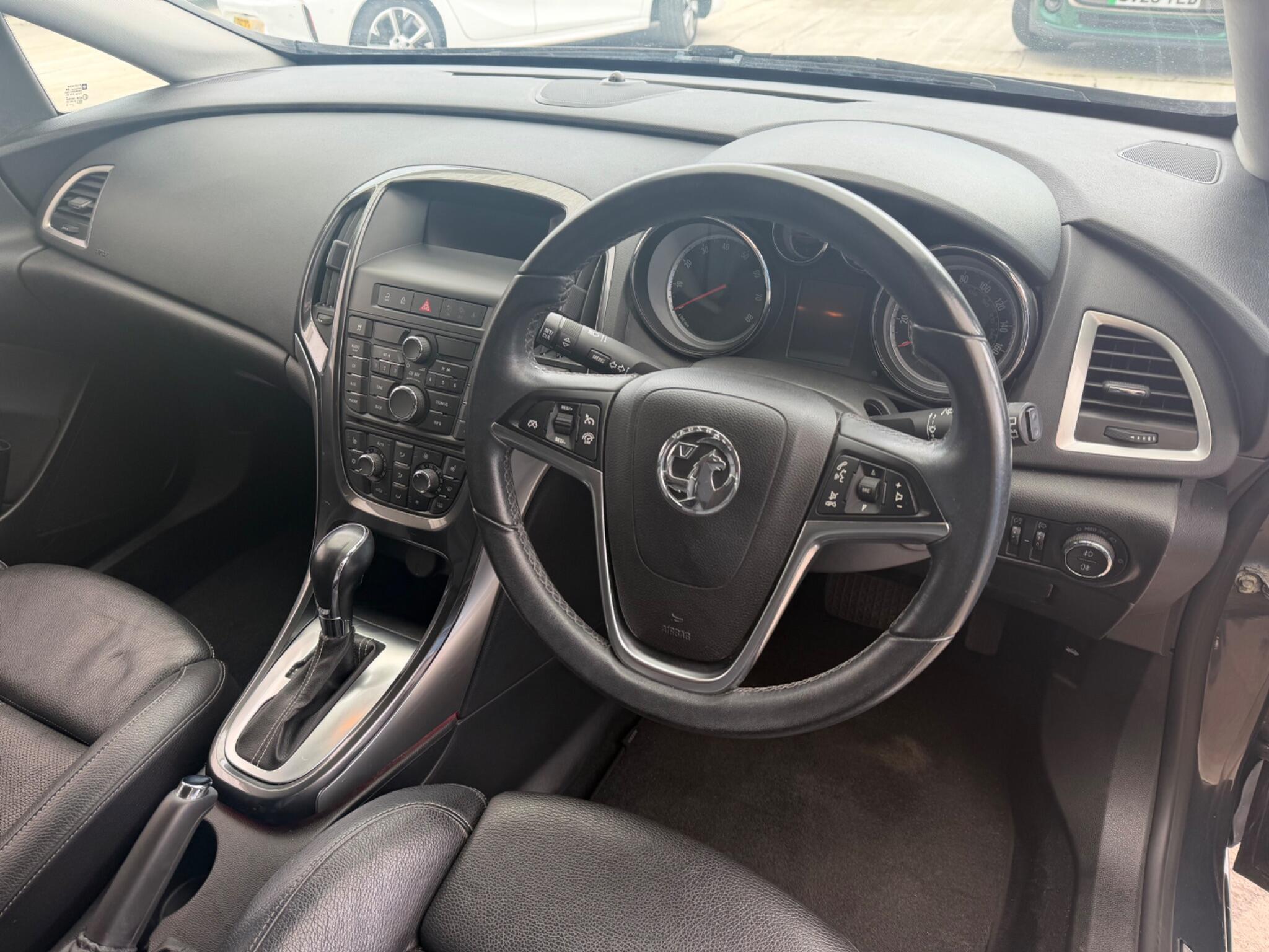 Vauxhall Astra view 17