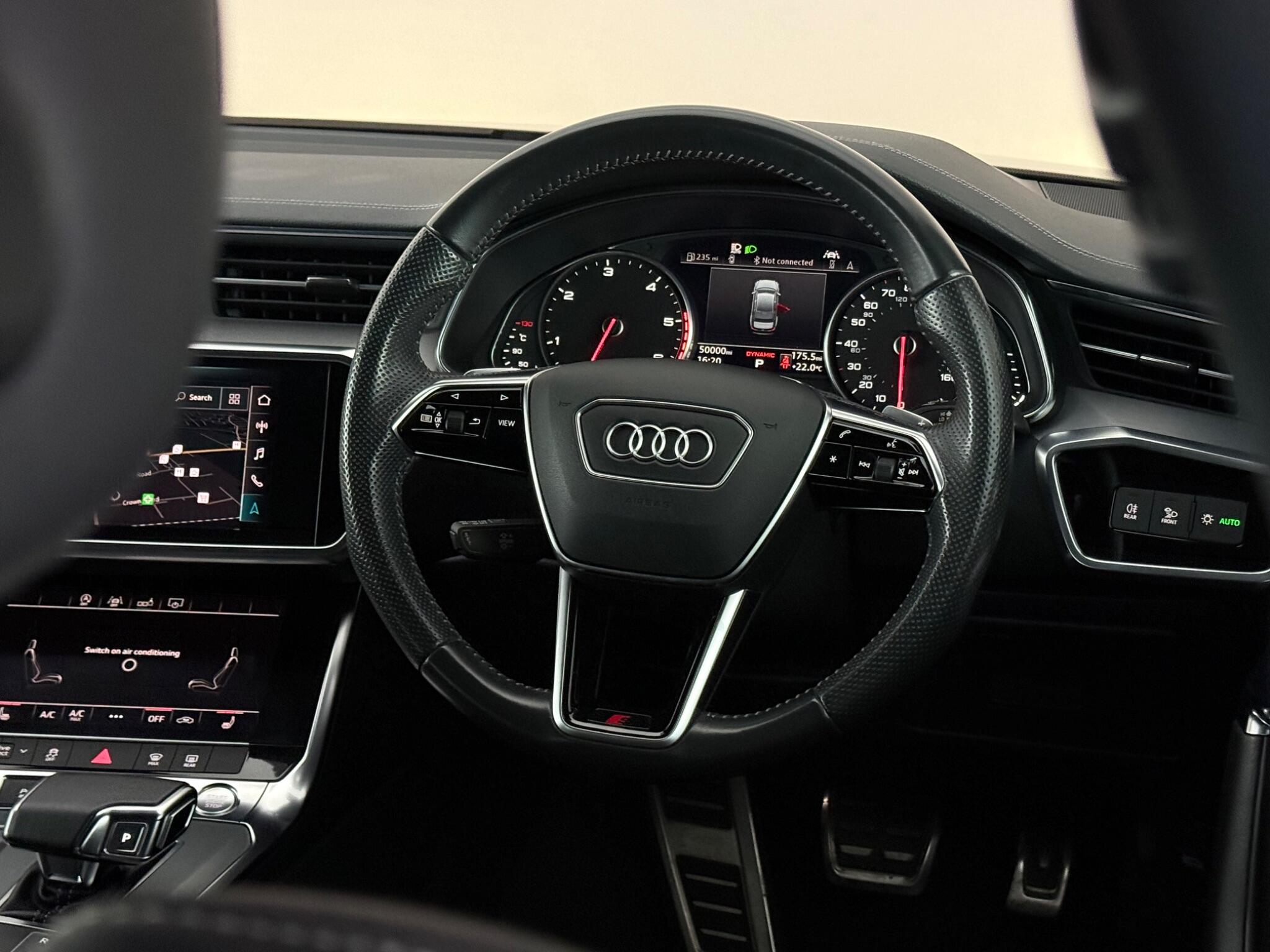 Audi A6 view 13