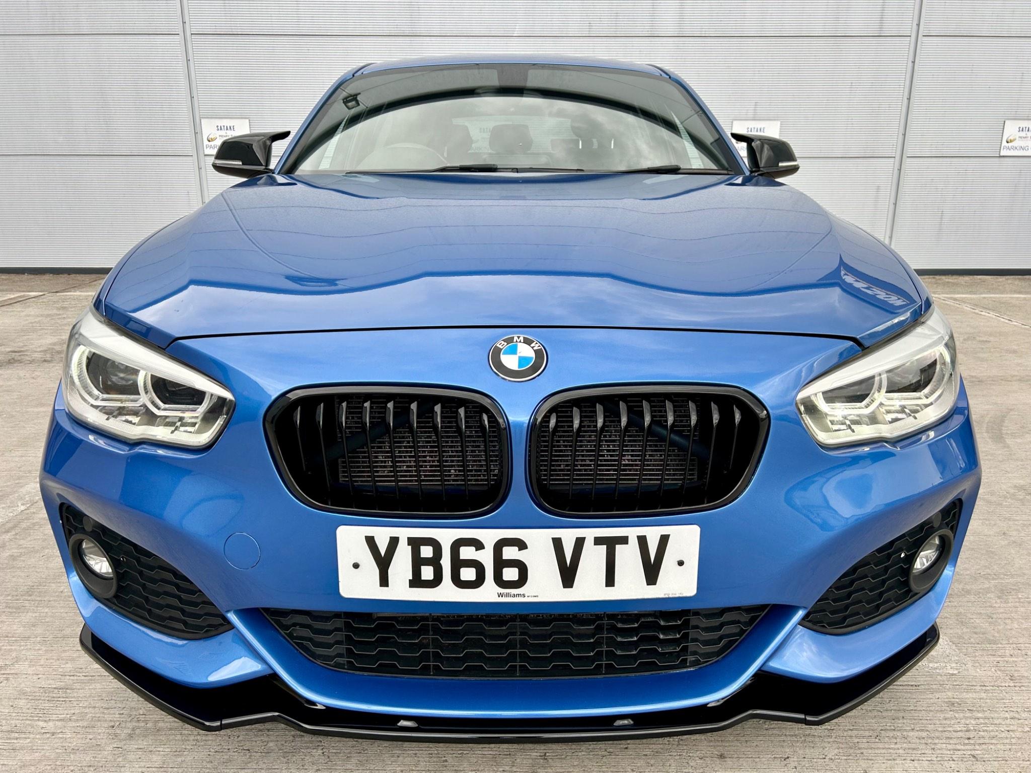 BMW 1 Series view 2