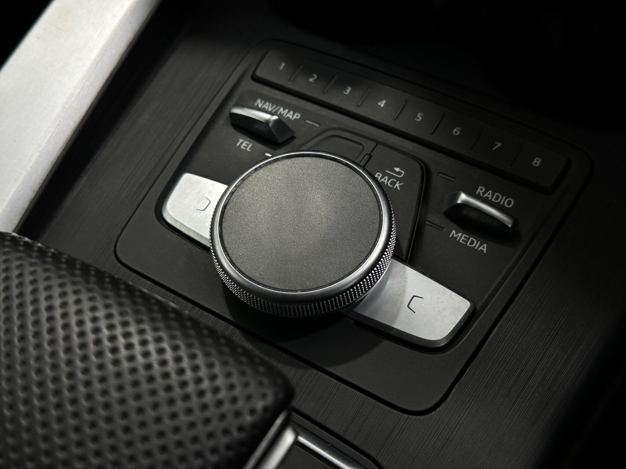 Audi A4 view 21