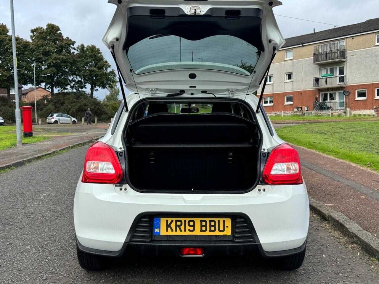 Suzuki Swift view 10