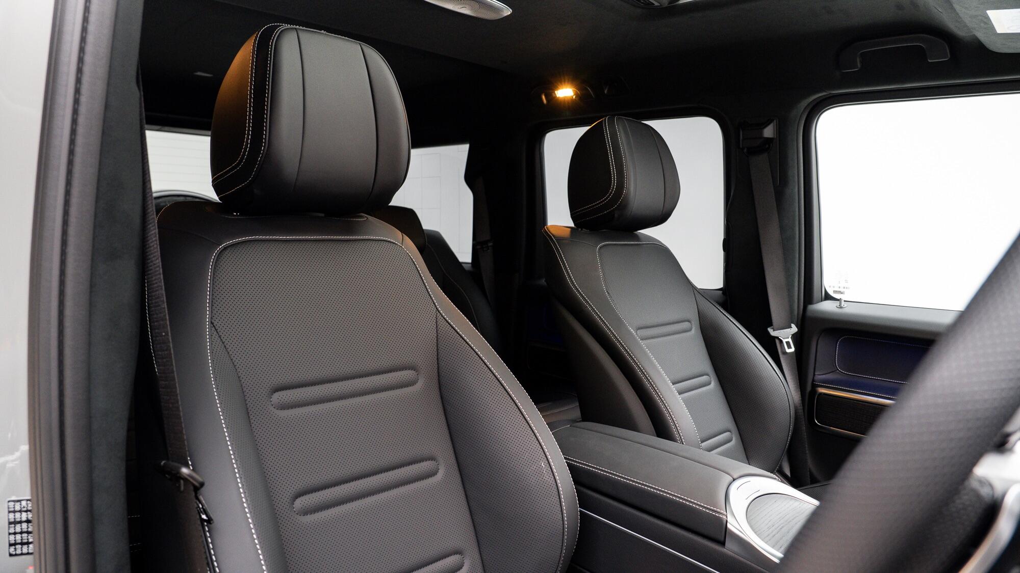 Mercedes-Benz G-Class view 3