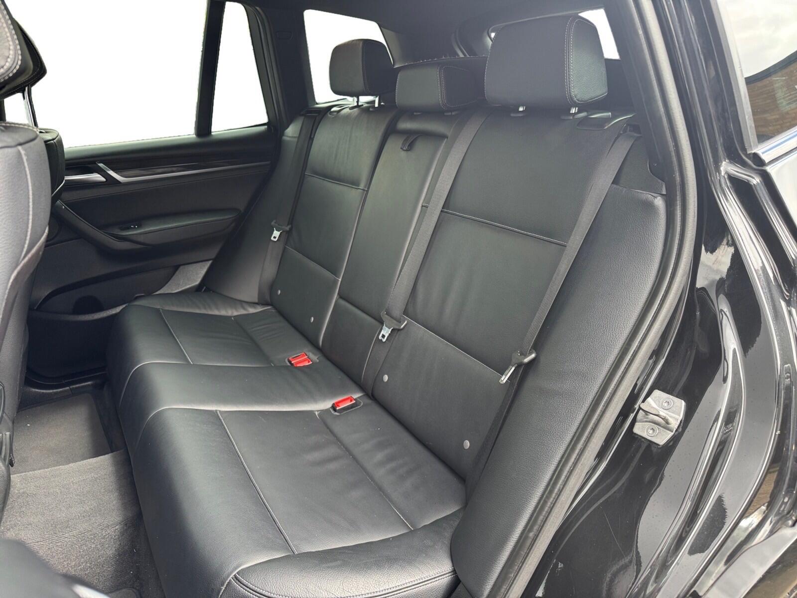 BMW X3 view 13