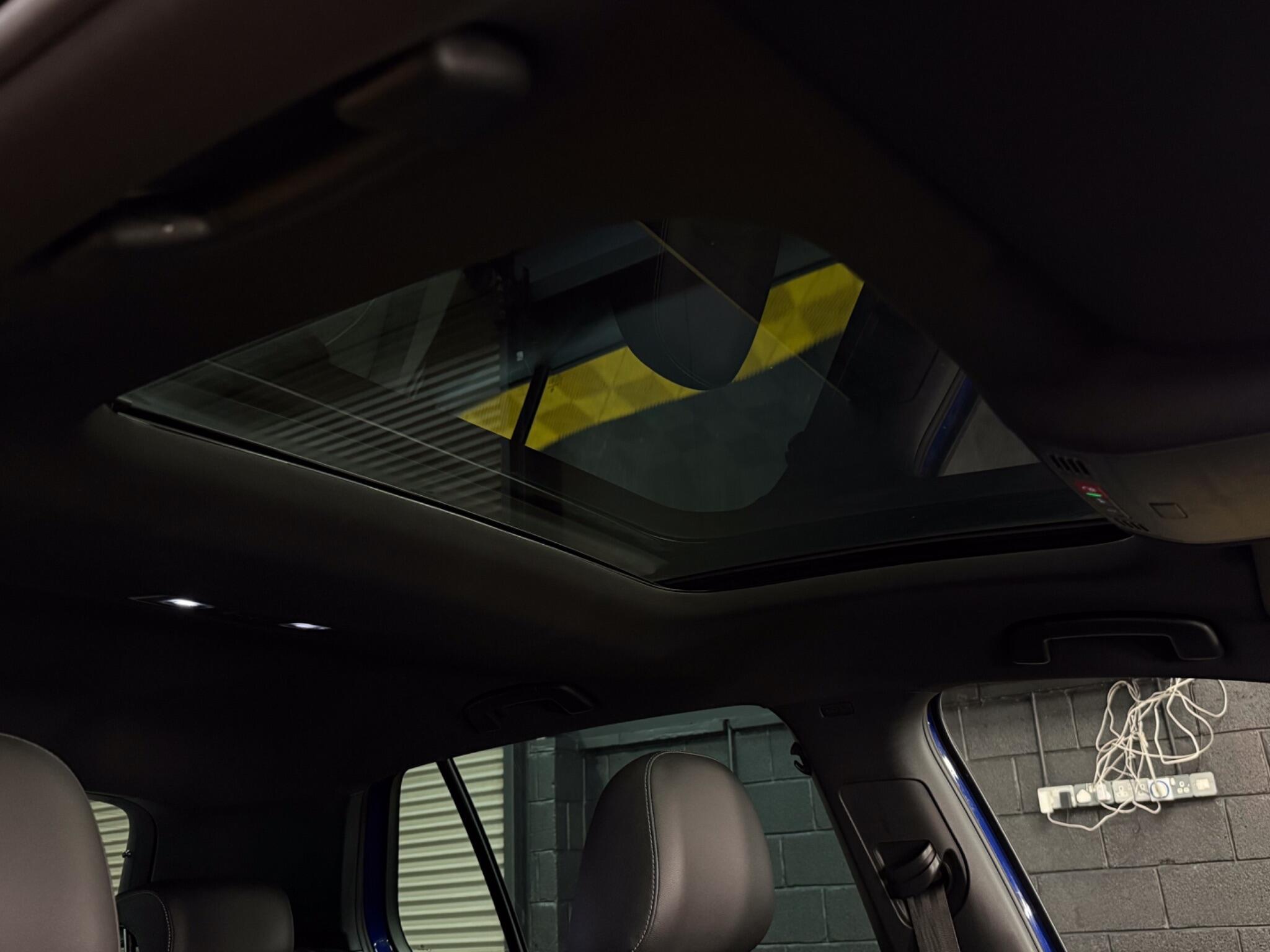 Volkswagen Golf view 43