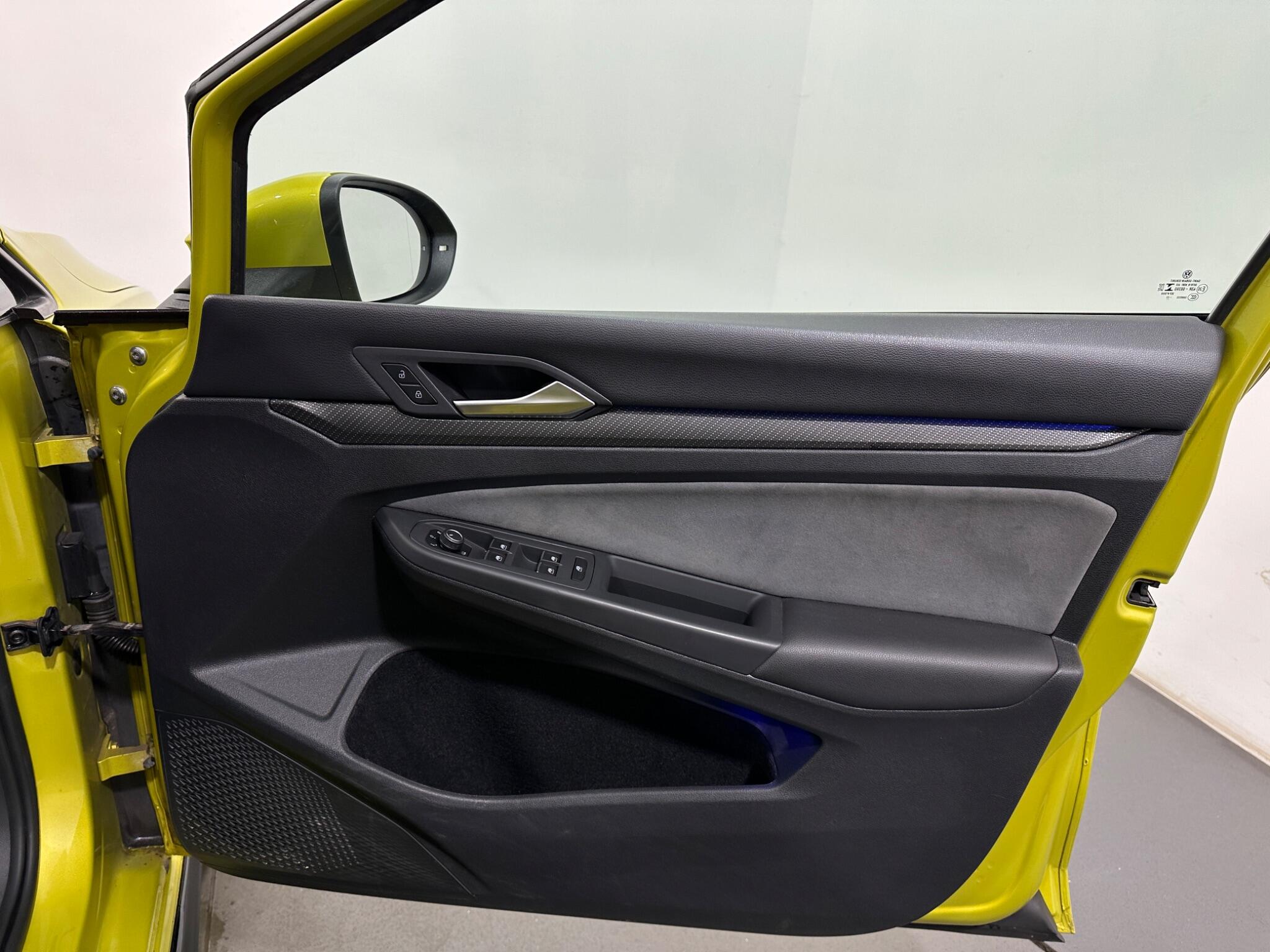 Volkswagen Golf view 34