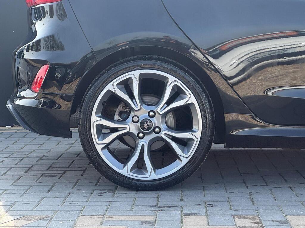 Ford Fiesta view 9