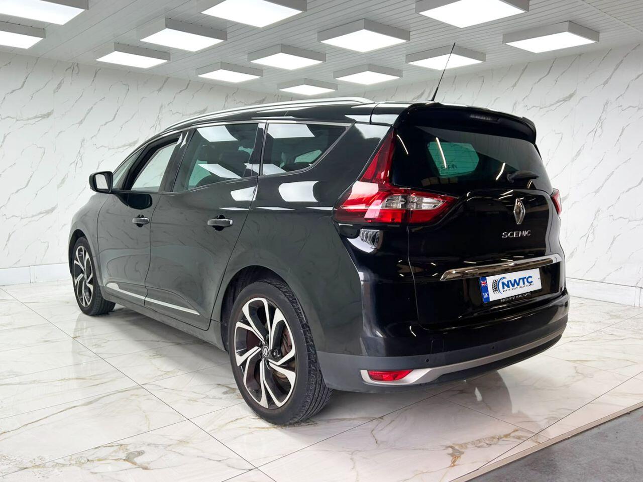 Renault Grand Scenic view 9