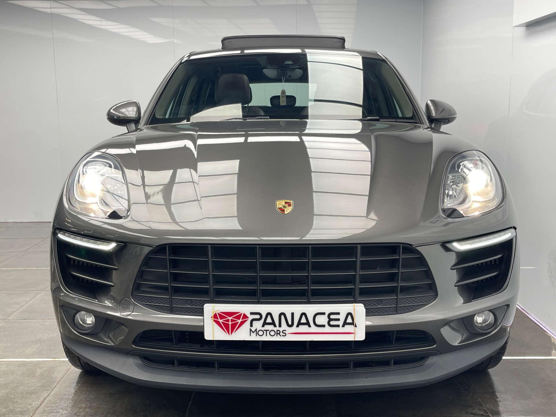 Porsche Macan view 2