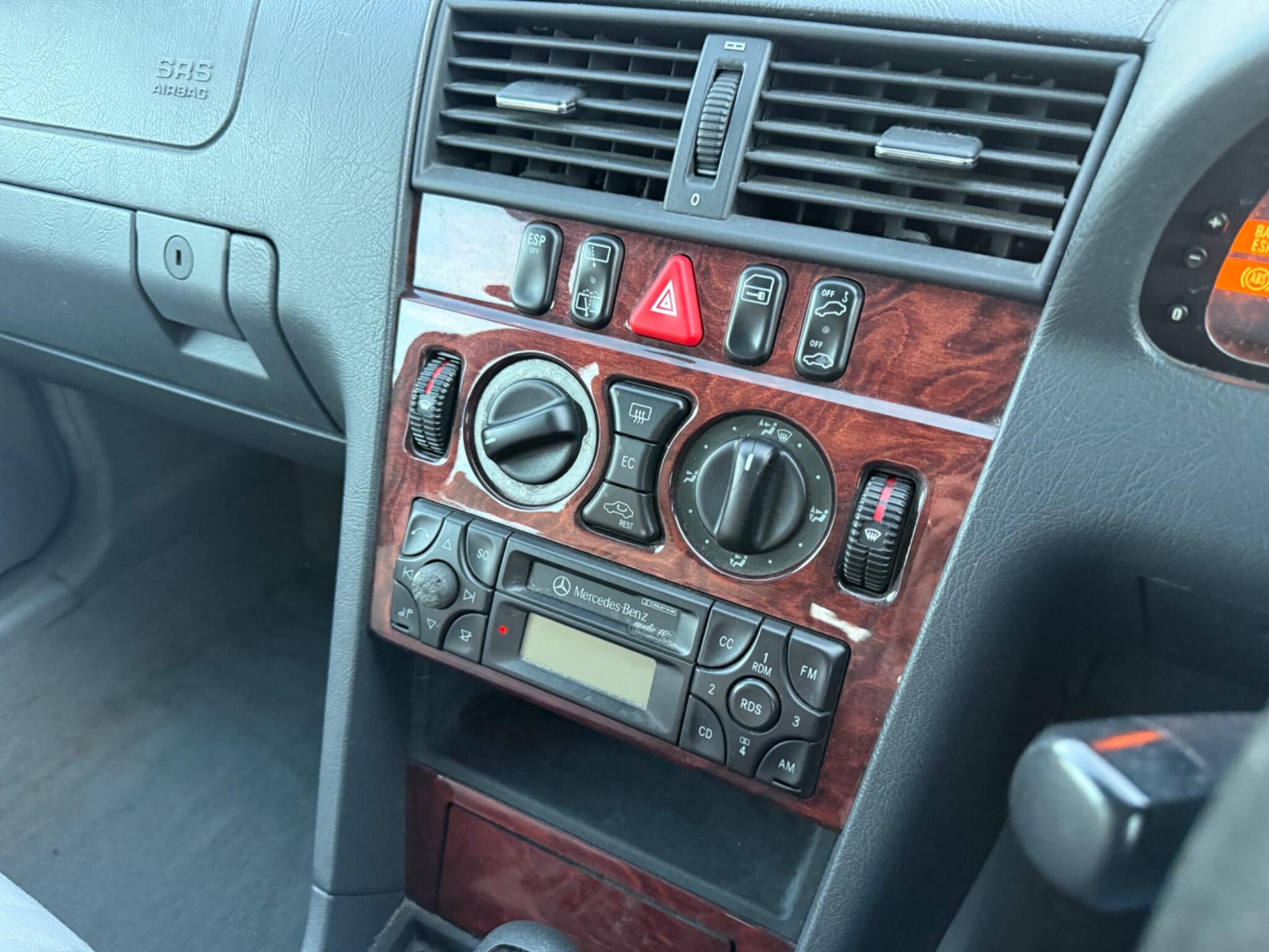 Mercedes-Benz C Class 2.4 C240 Classic 5dr — photo 26 of 66