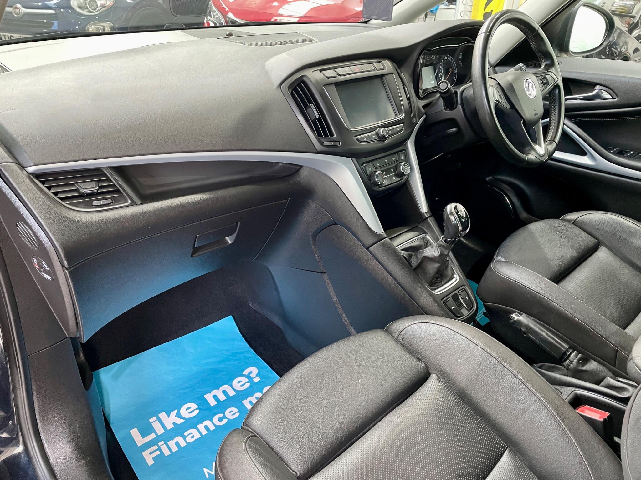 Vauxhall Zafira Tourer view 47