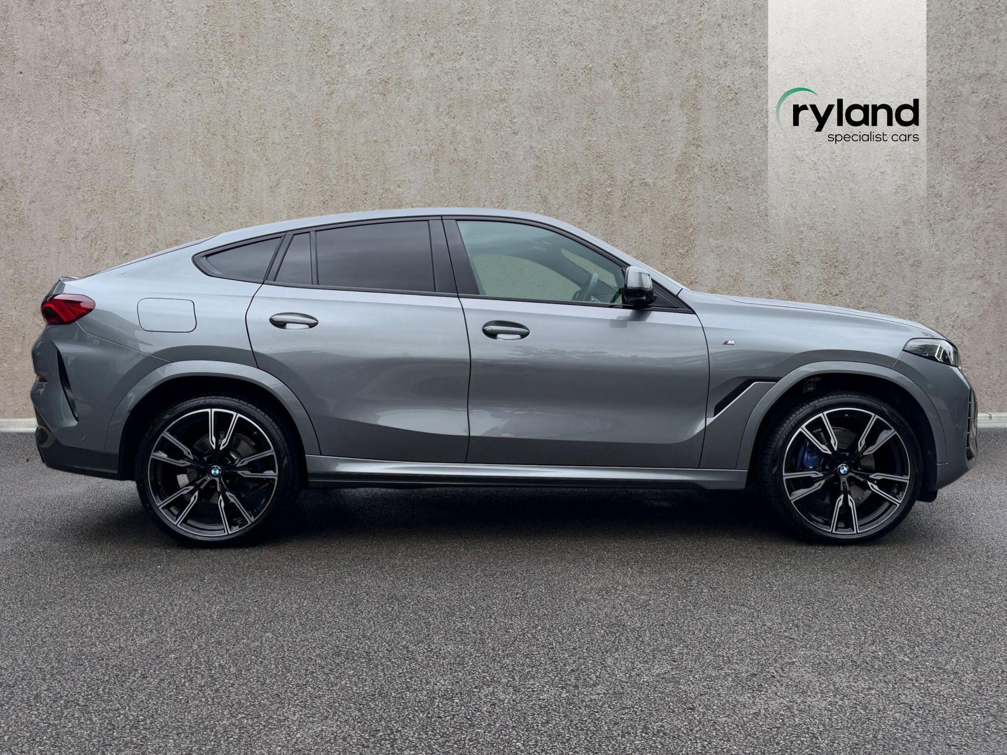BMW X6 view 8