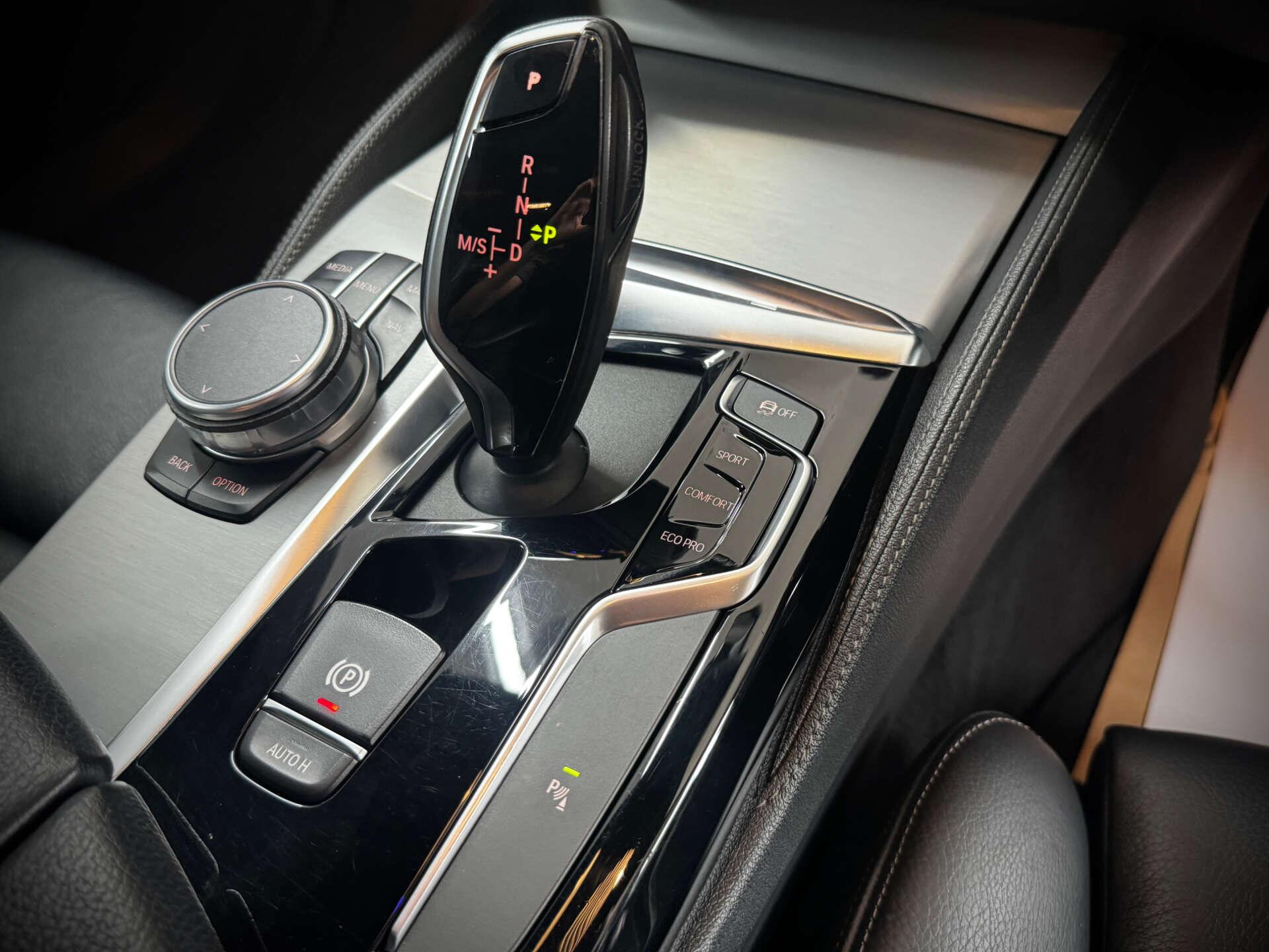 BMW 5 Series view 39
