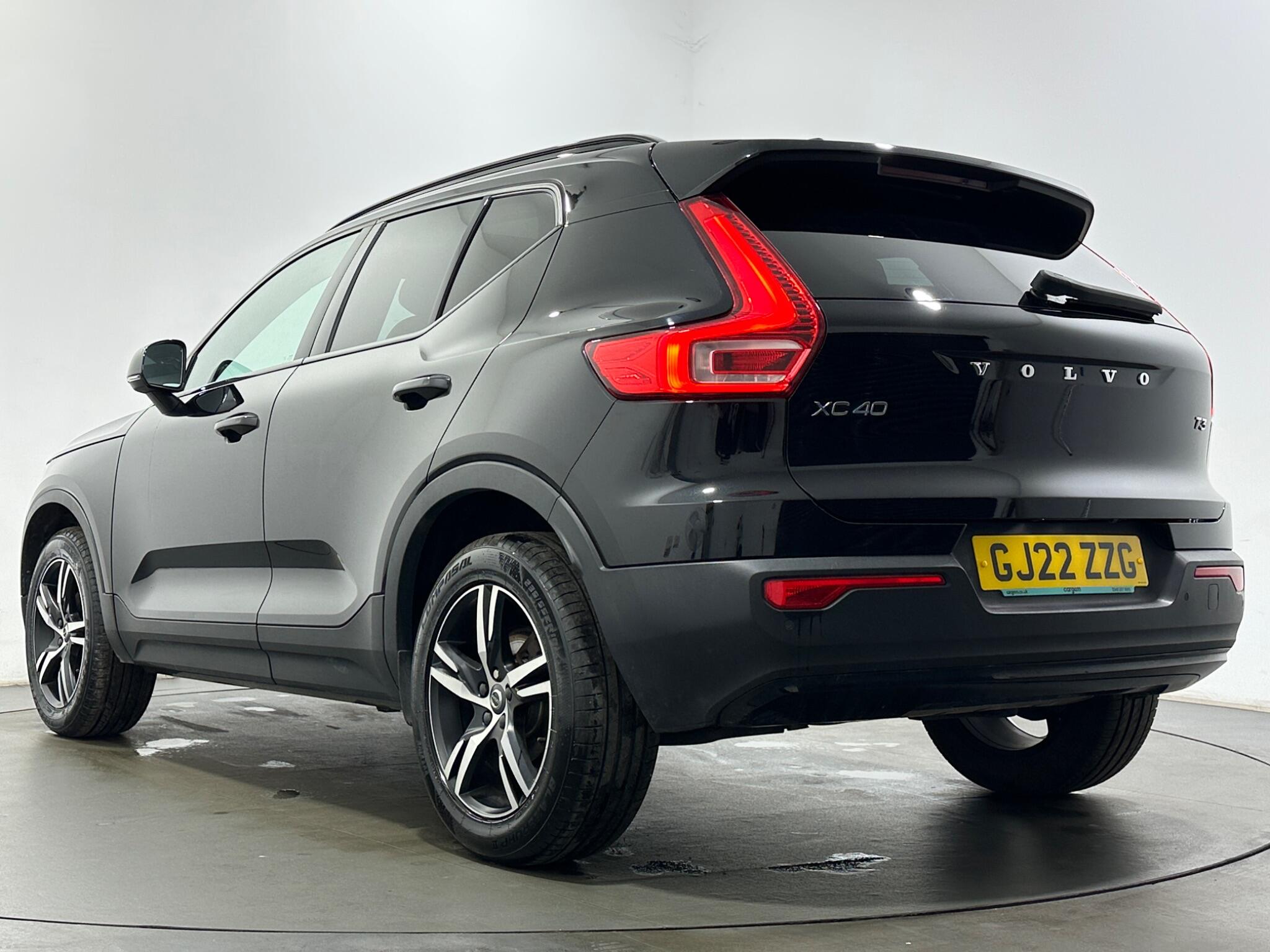 Volvo XC40 view 46