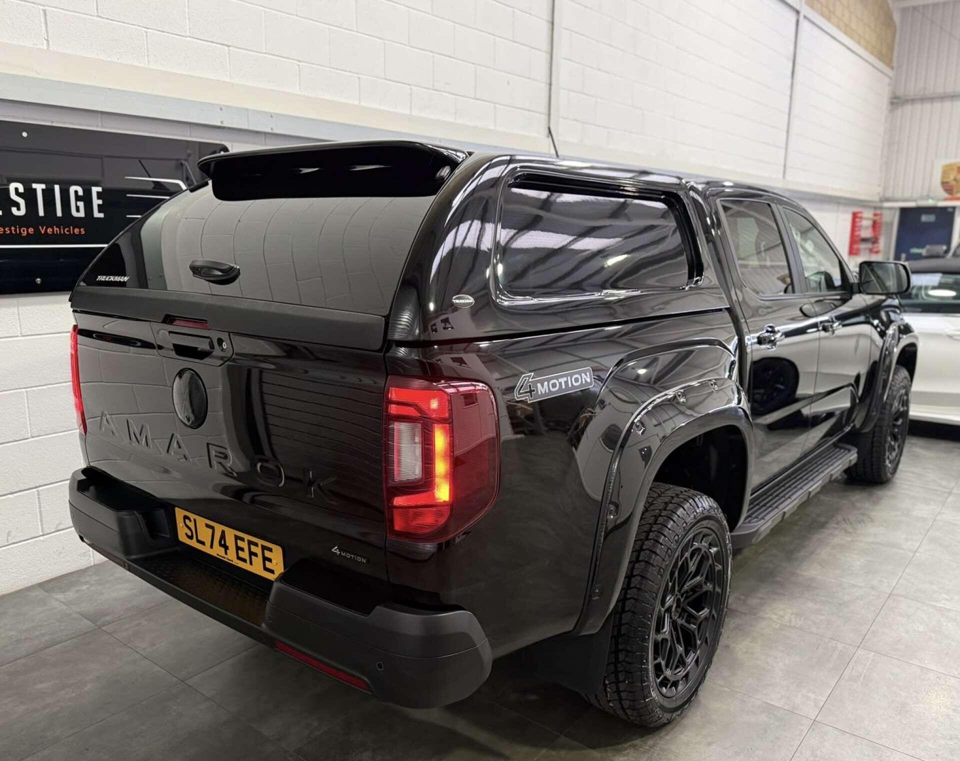 Volkswagen Amarok view 8
