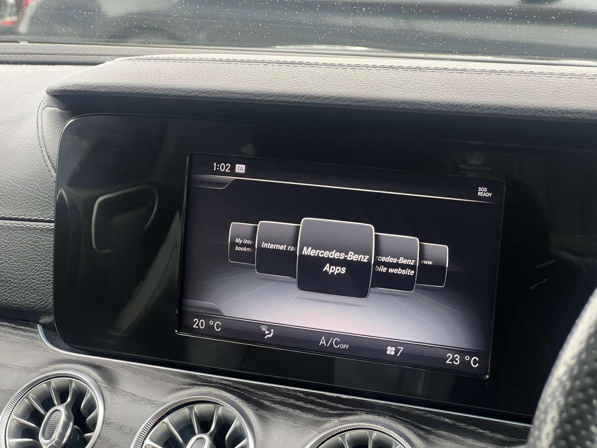 Mercedes-Benz E-Class view 29