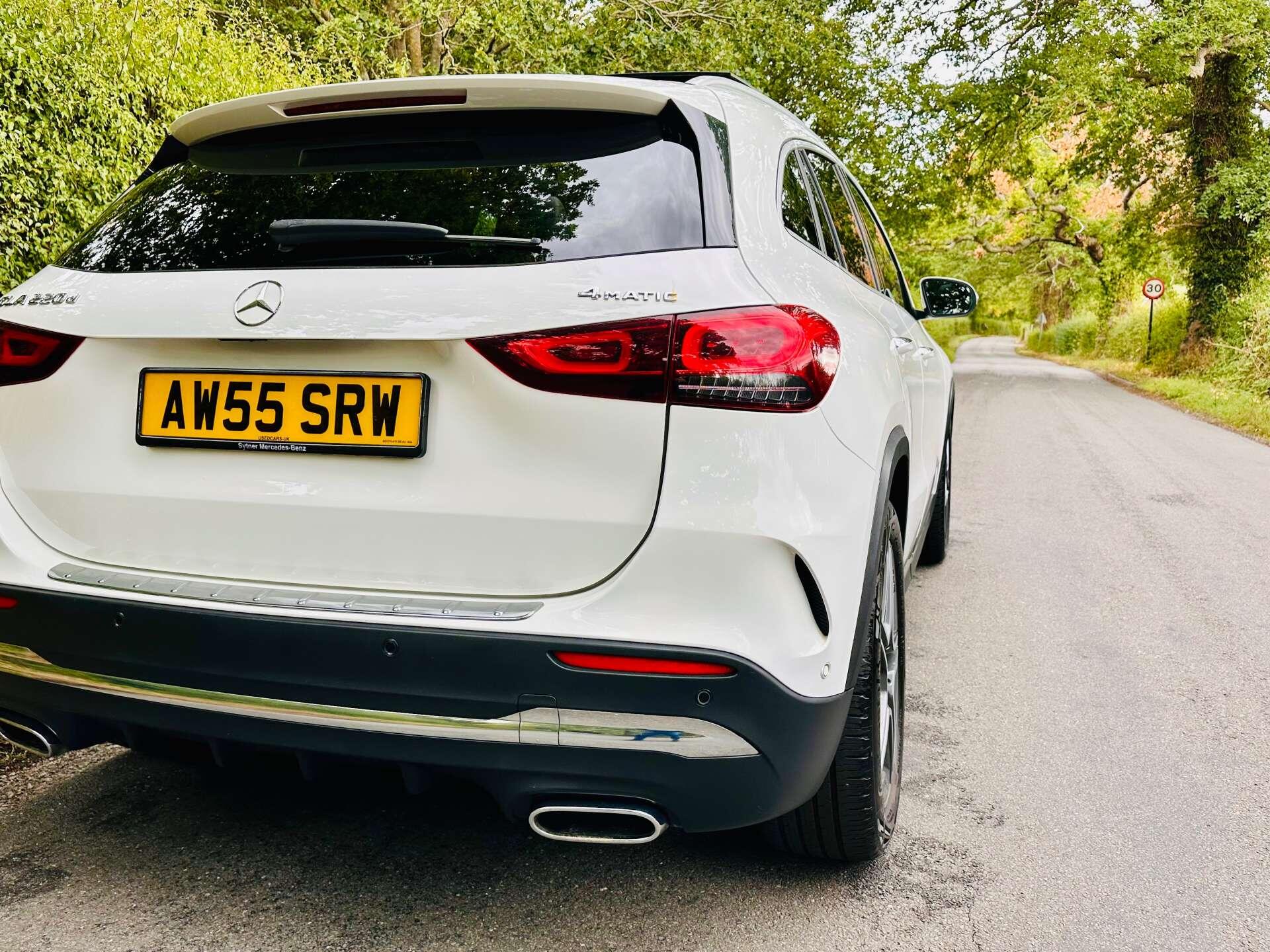 Mercedes-Benz Gla view 44