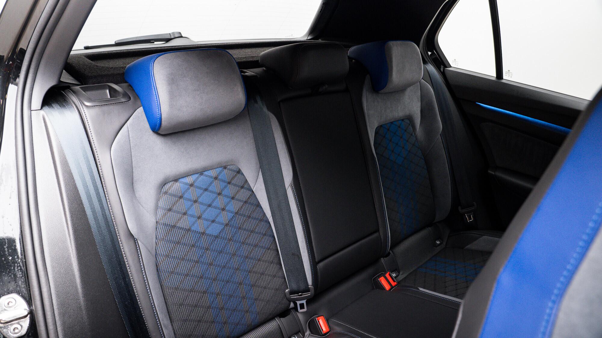 Volkswagen Golf view 18