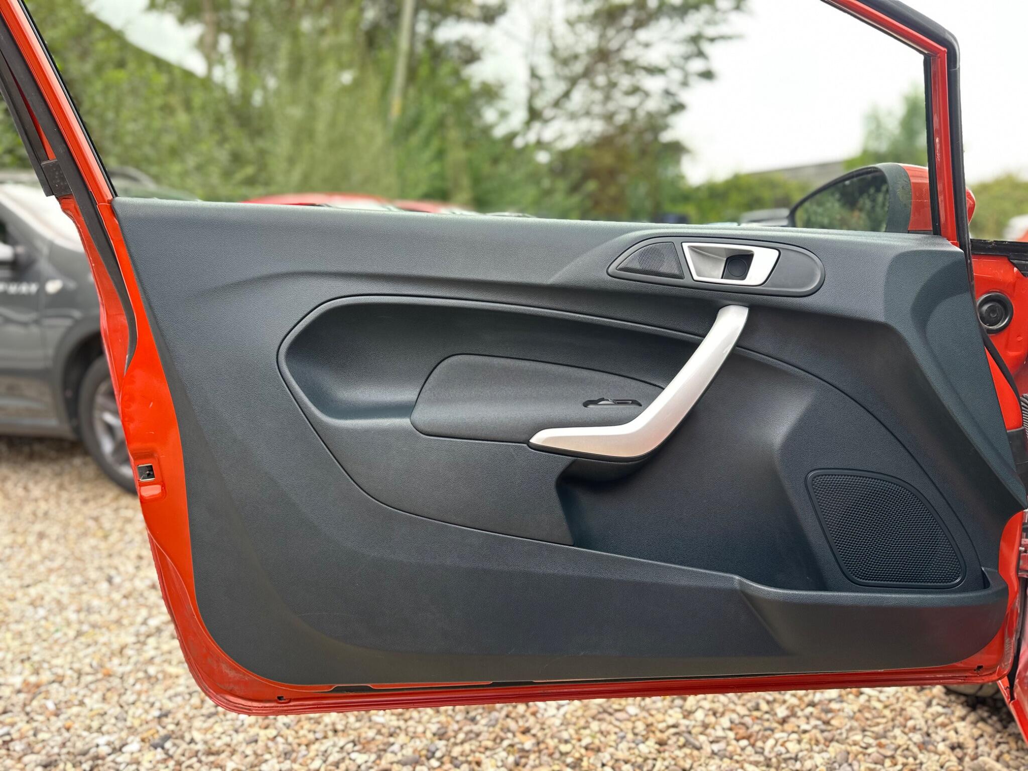 Ford Fiesta view 45