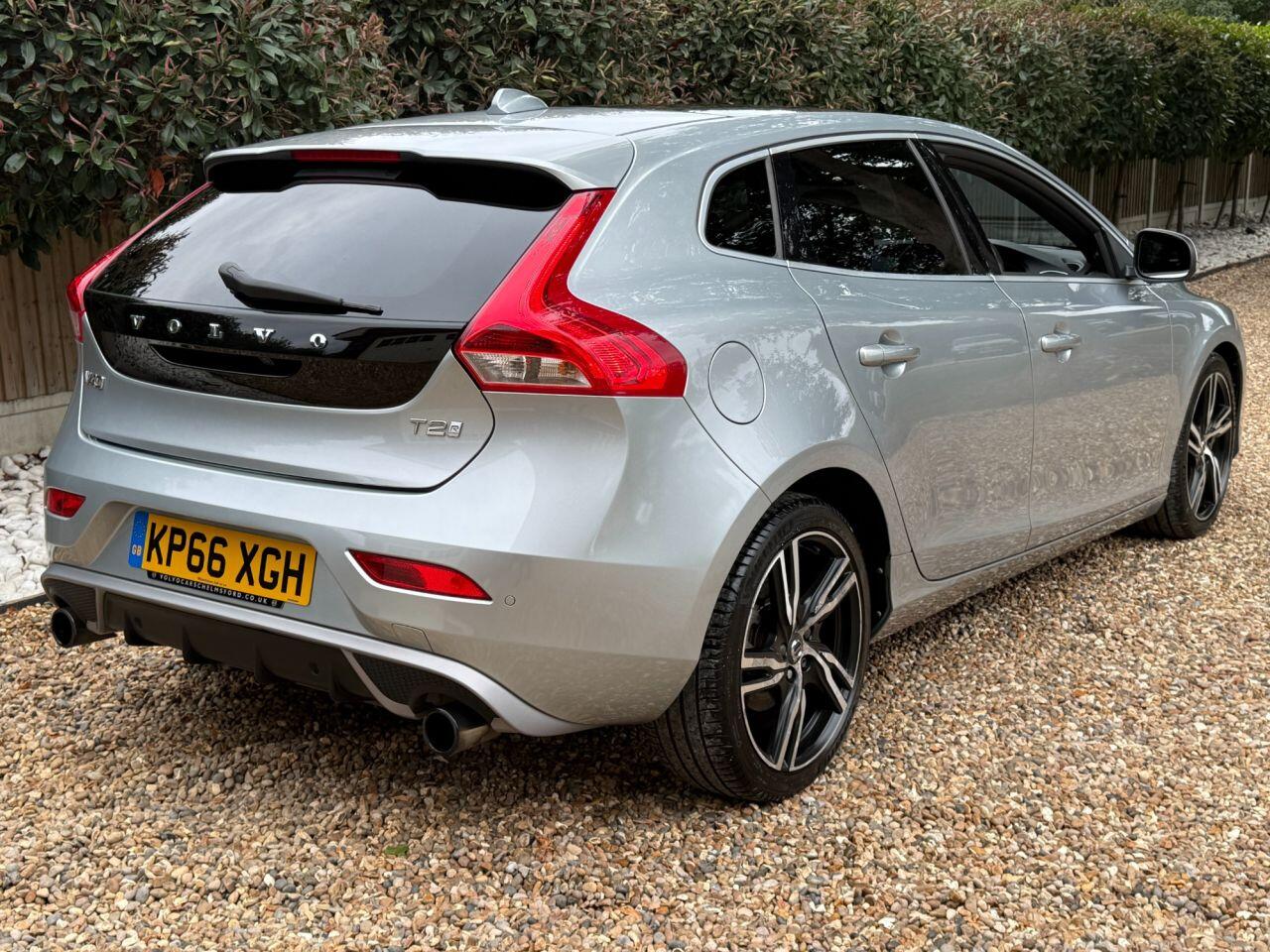 Volvo V40 view 6