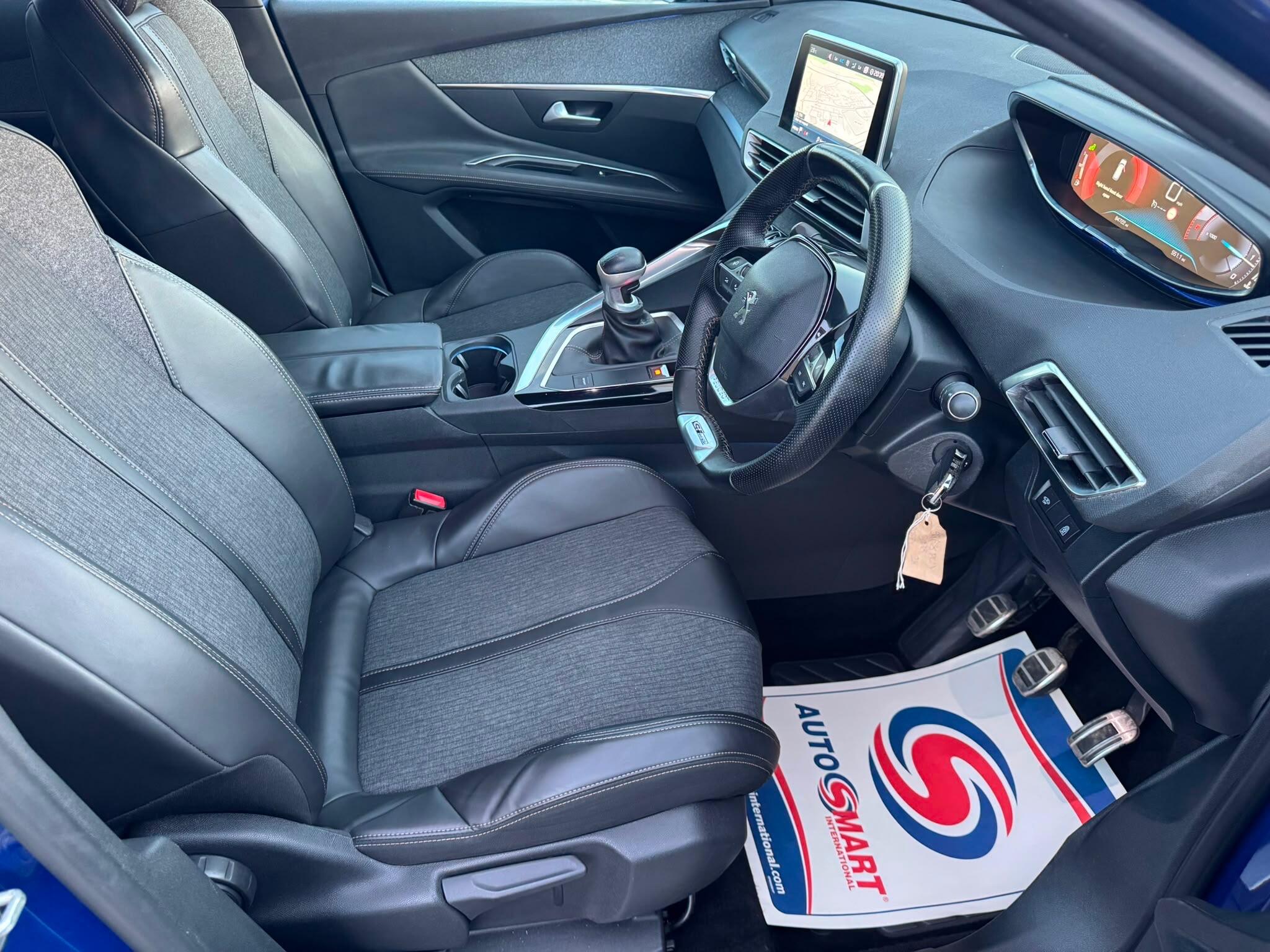 Peugeot 3008 view 17