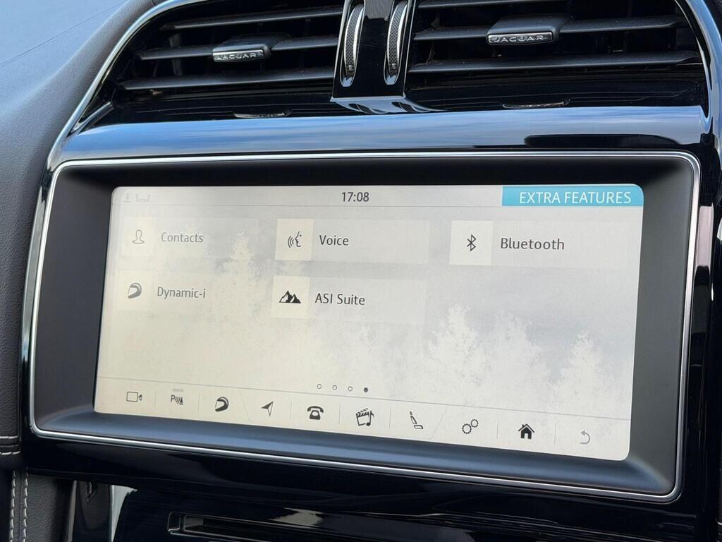 Jaguar F-Pace view 33