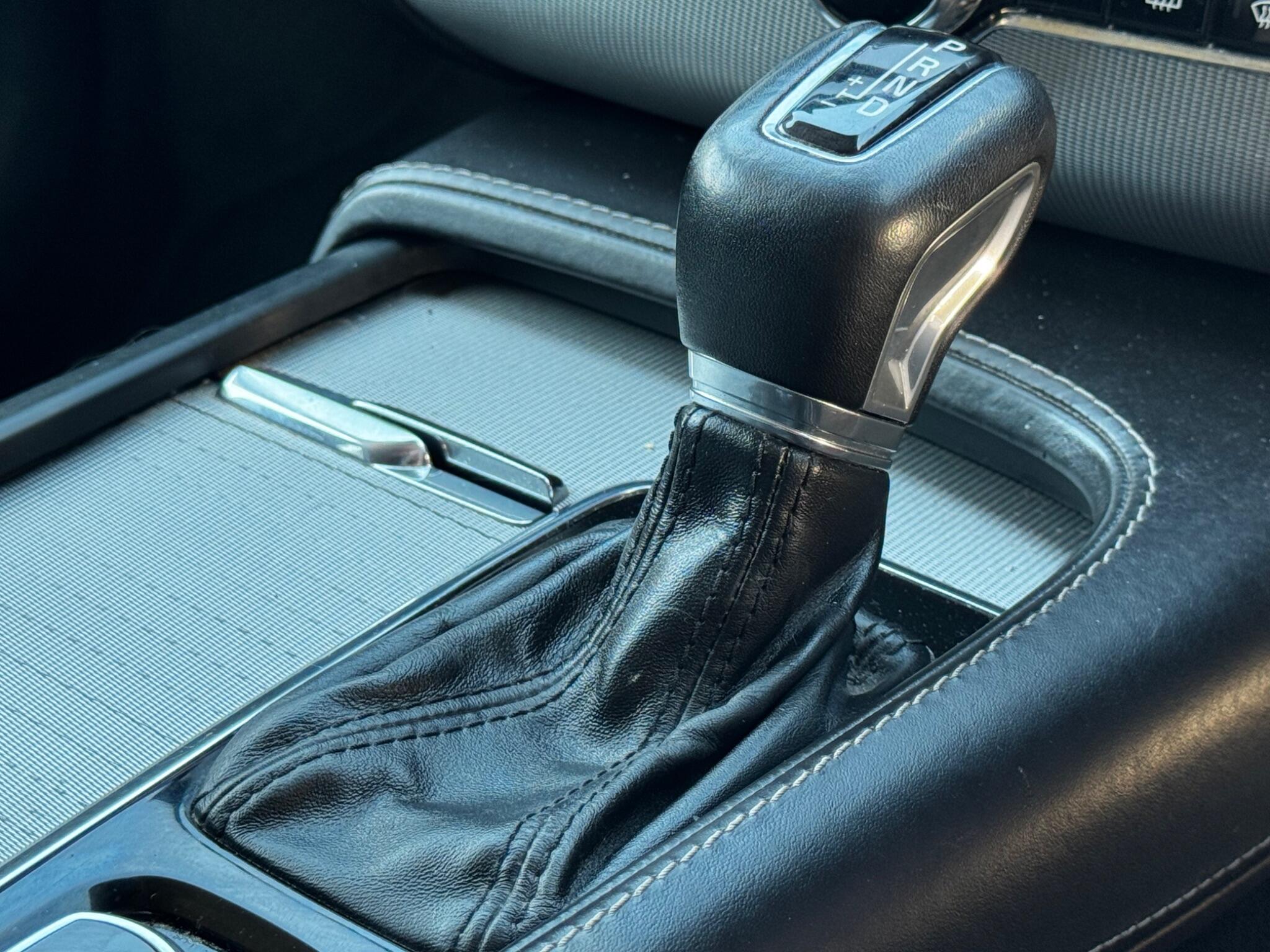 Volvo XC90 view 22