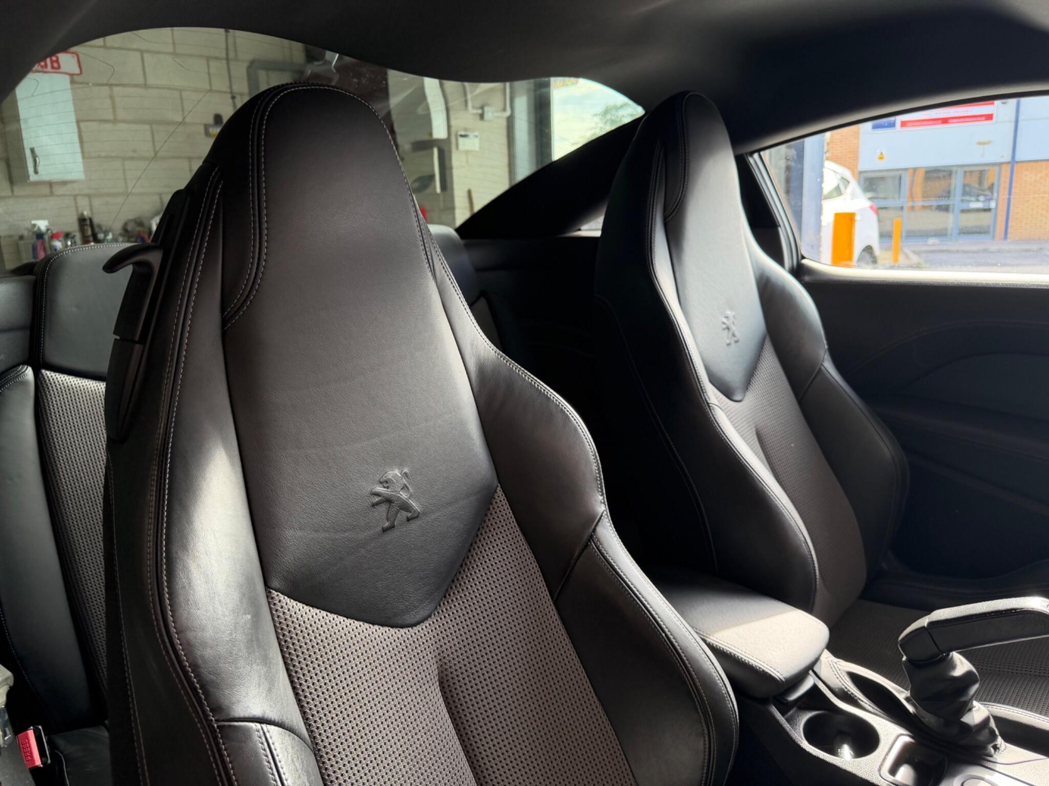 Peugeot RCZ view 10