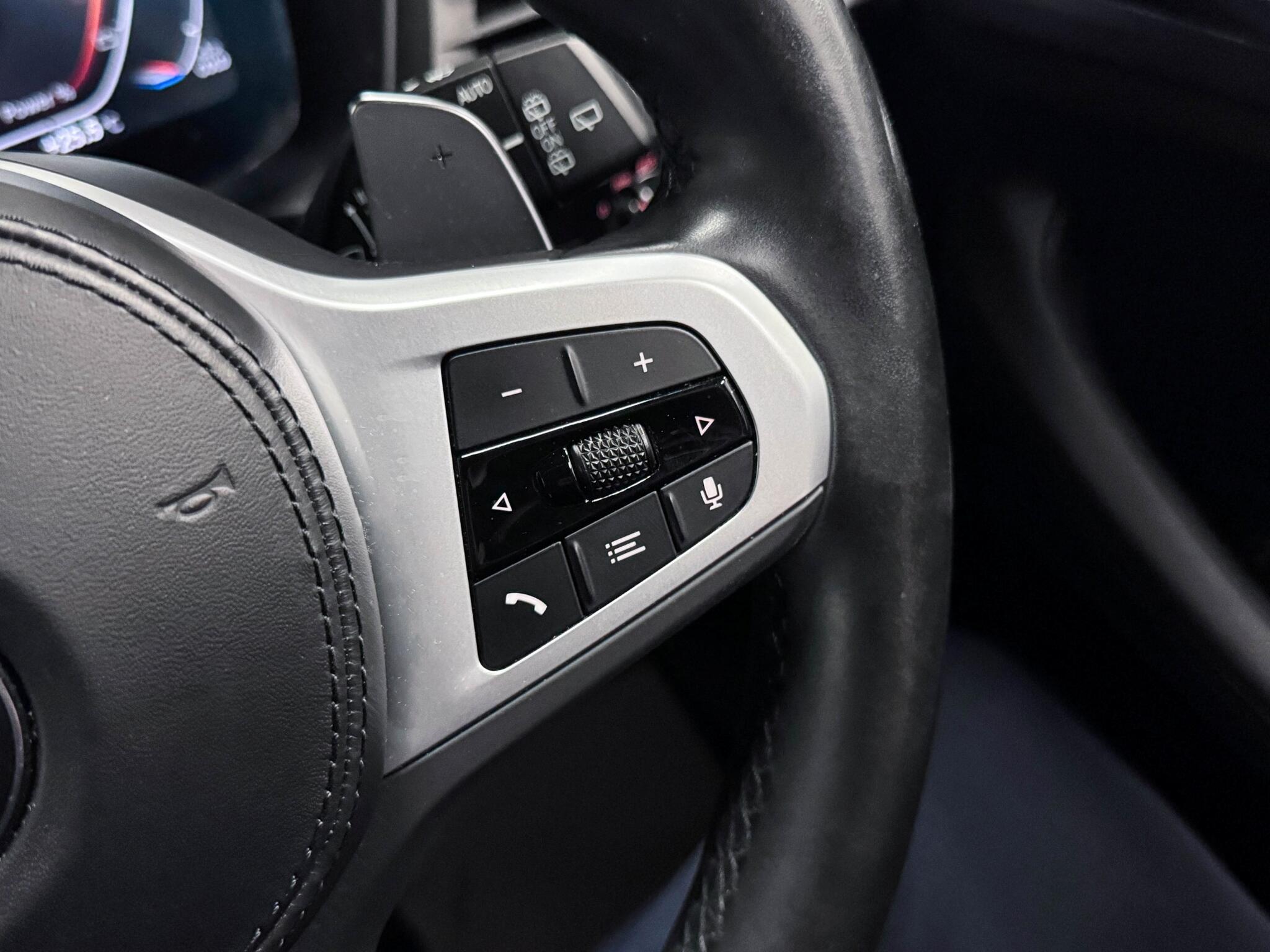 BMW X3 view 16