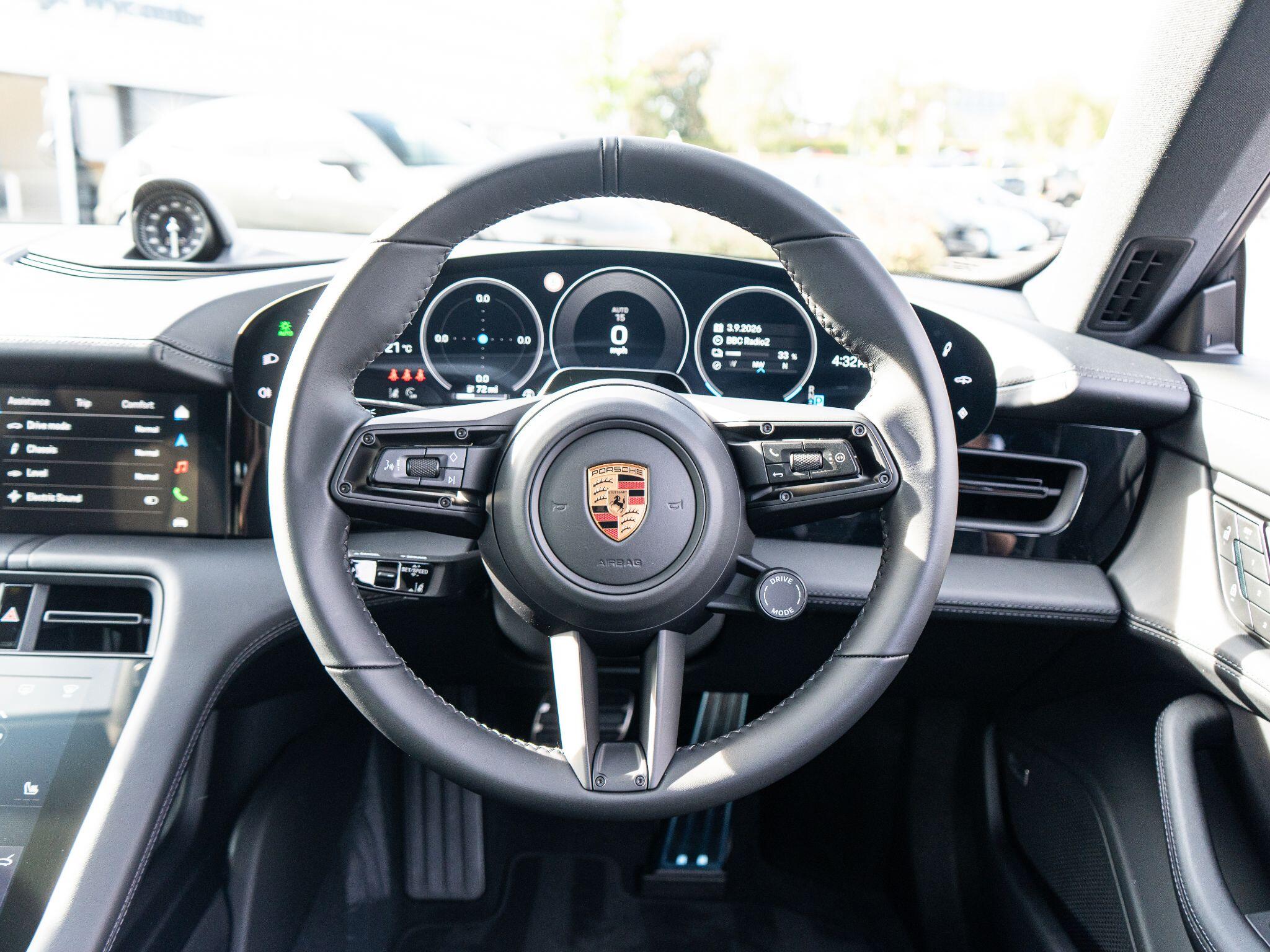 Porsche Taycan view 35