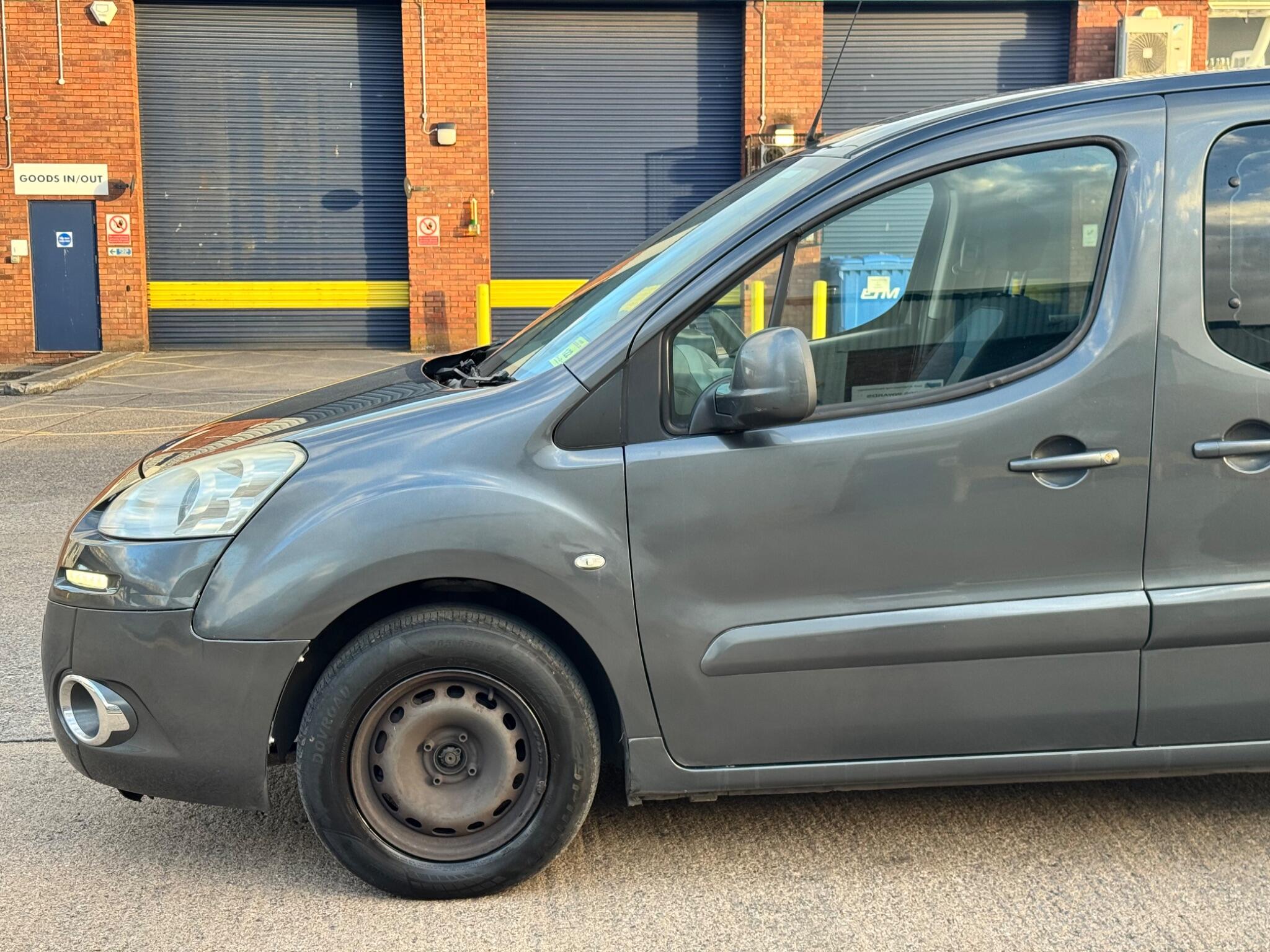 Peugeot Partner Tepee view 10