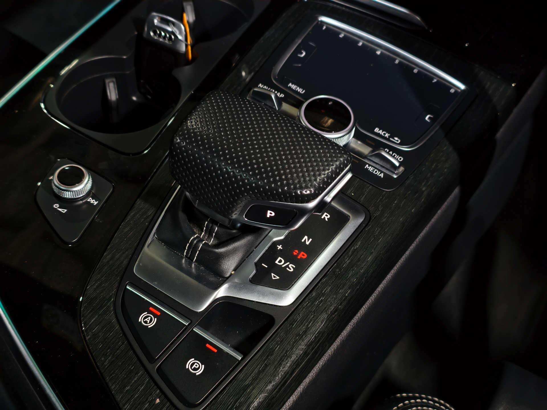 Audi Q7 view 33