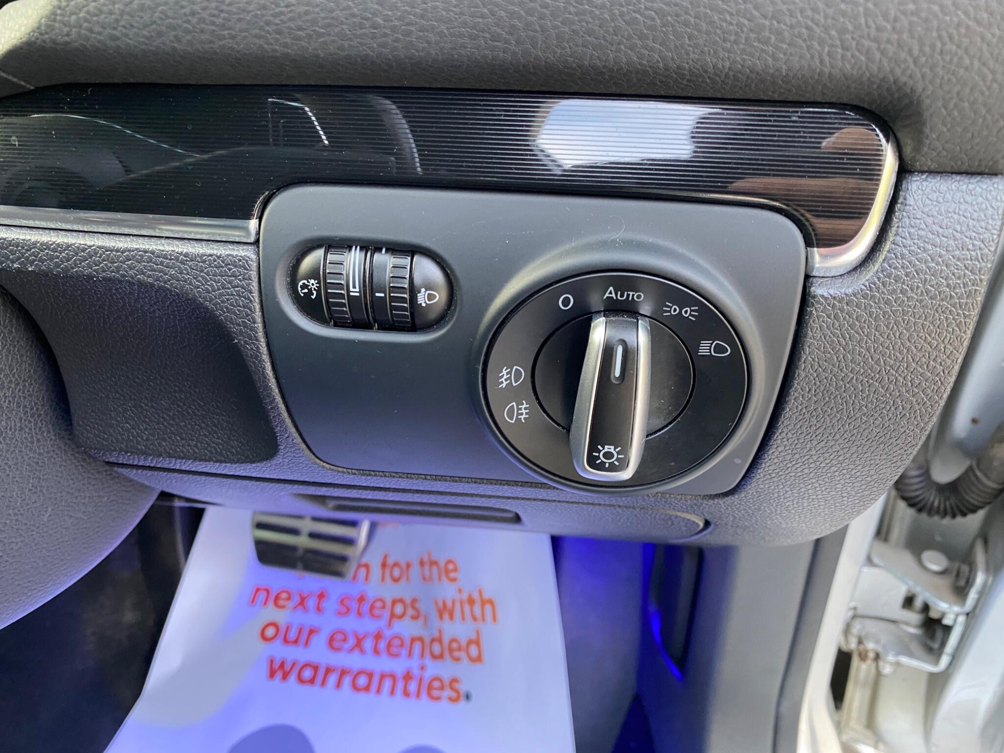 Volkswagen Golf view 29