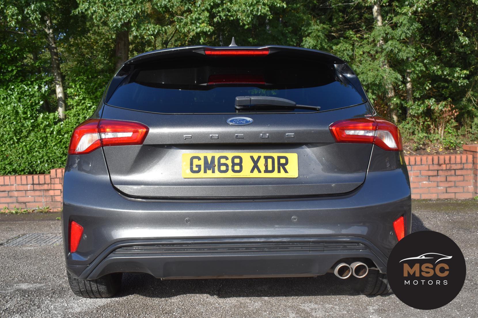 Ford Focus view 16
