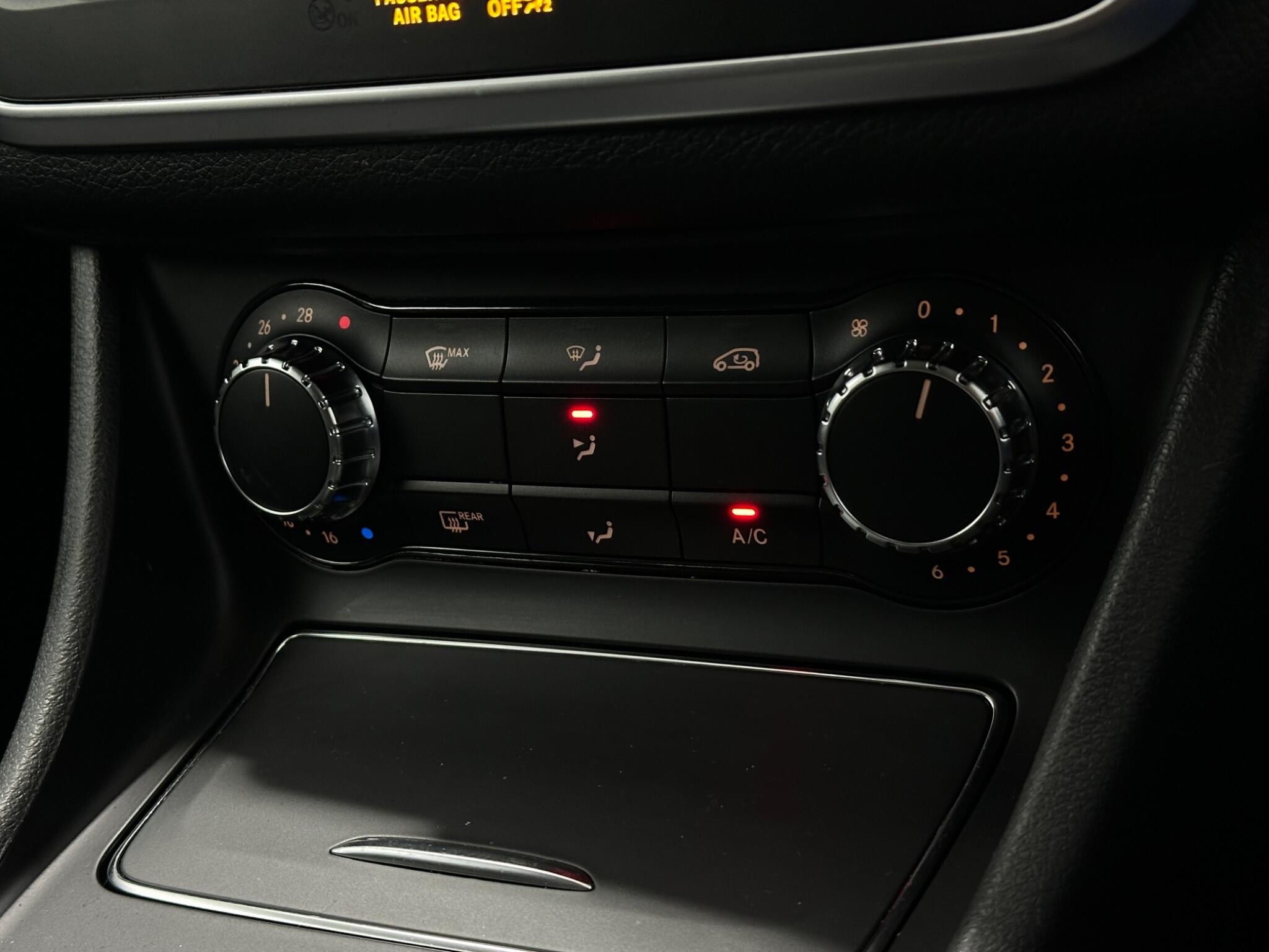 Mercedes-Benz Gla view 20
