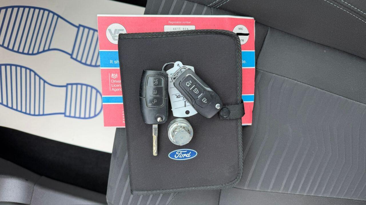 Ford Fiesta view 39