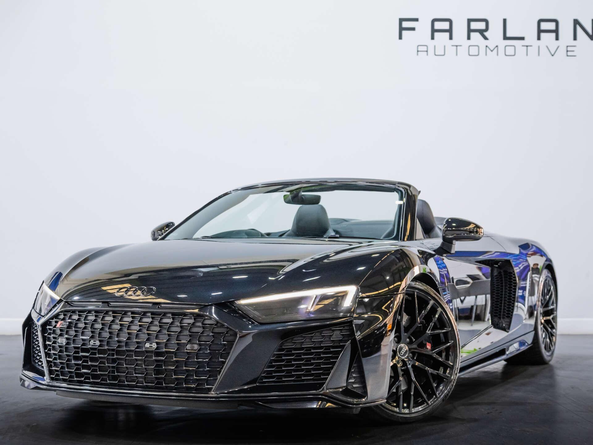 Audi R8 view 4
