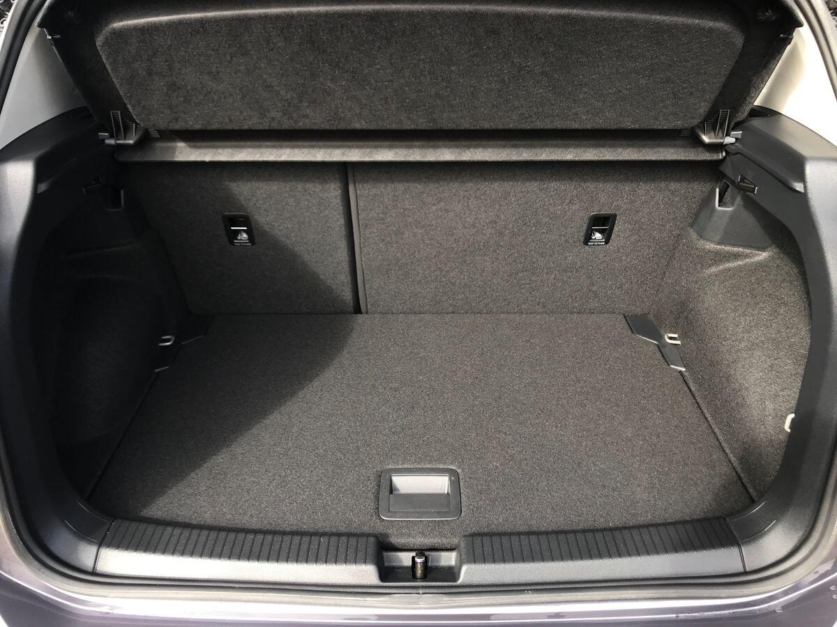 Volkswagen T-Cross view 8