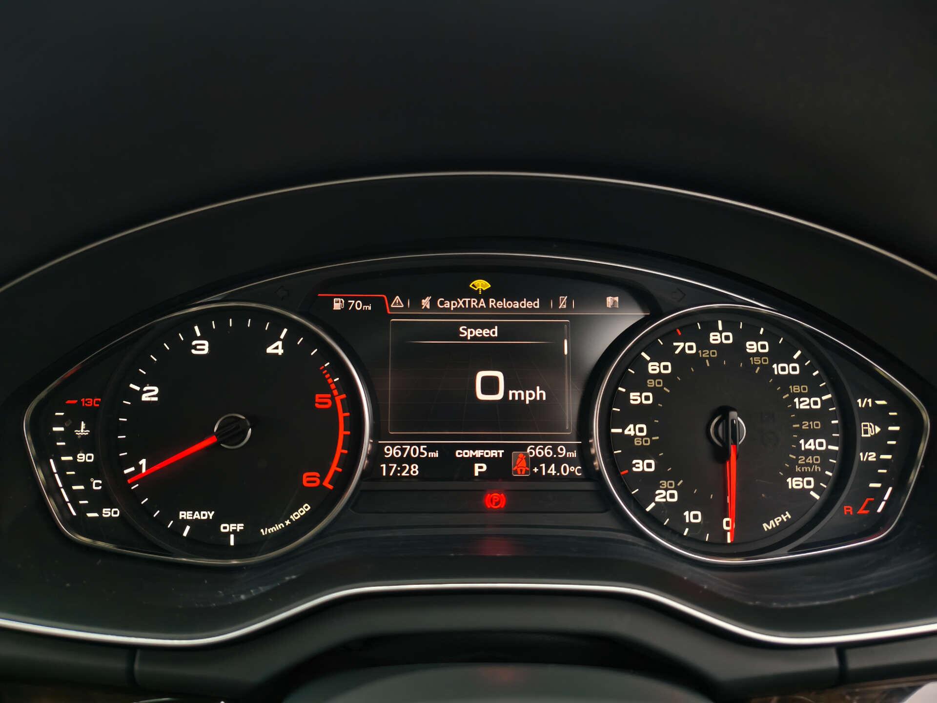 Audi Q5 view 23