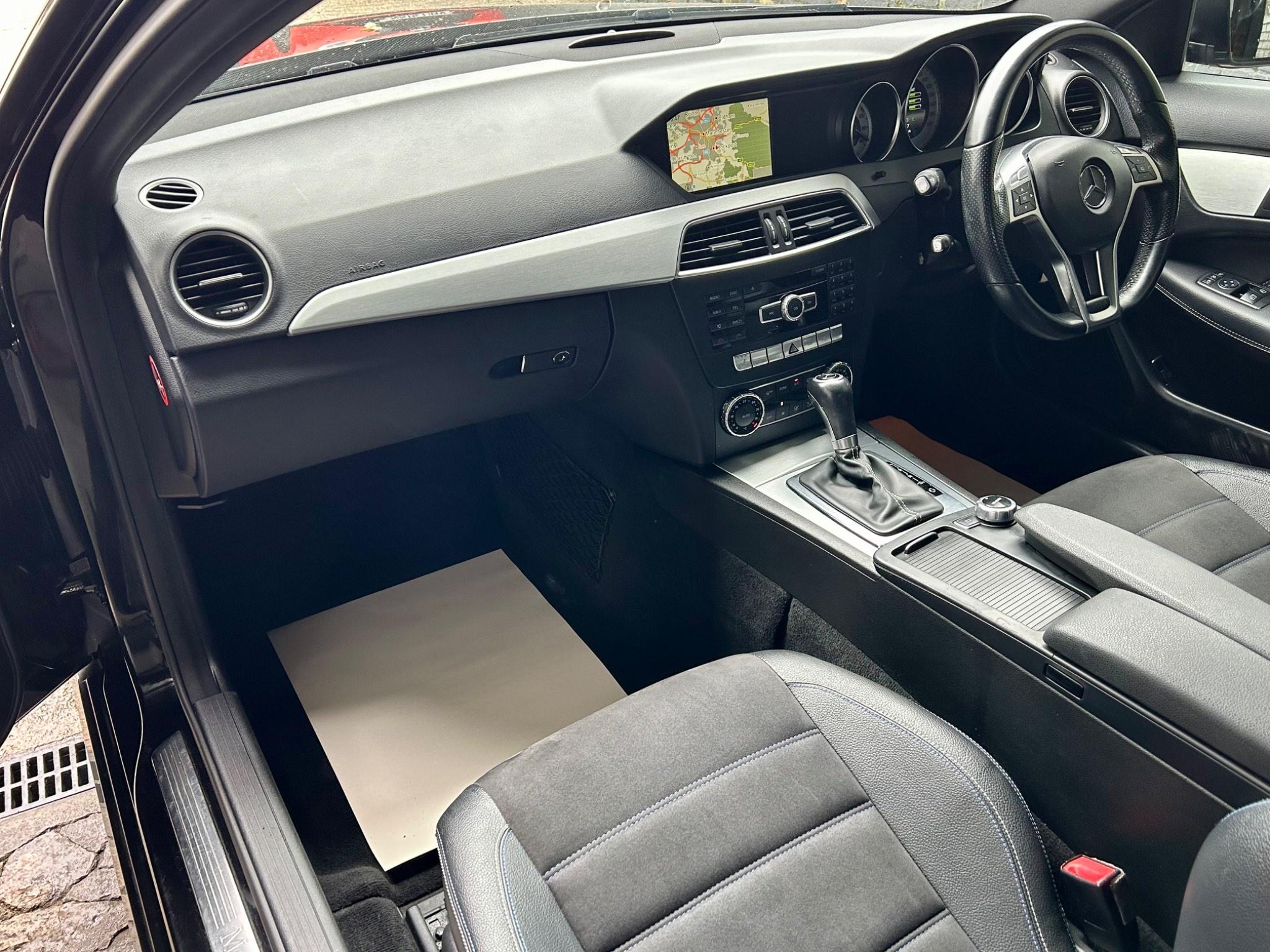 Mercedes-Benz C-Class view 18