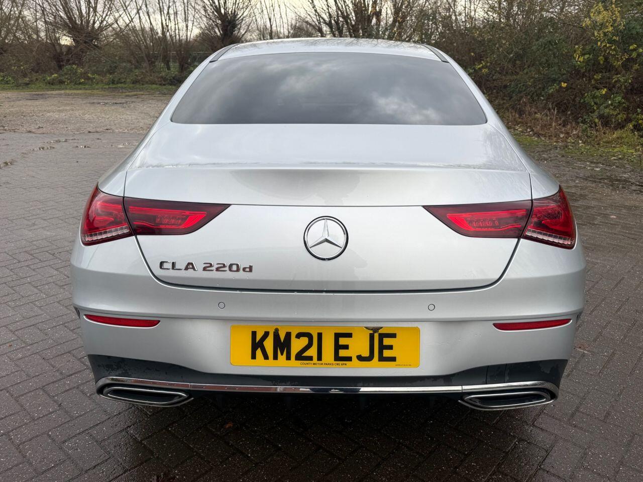 Mercedes-Benz CLA view 43