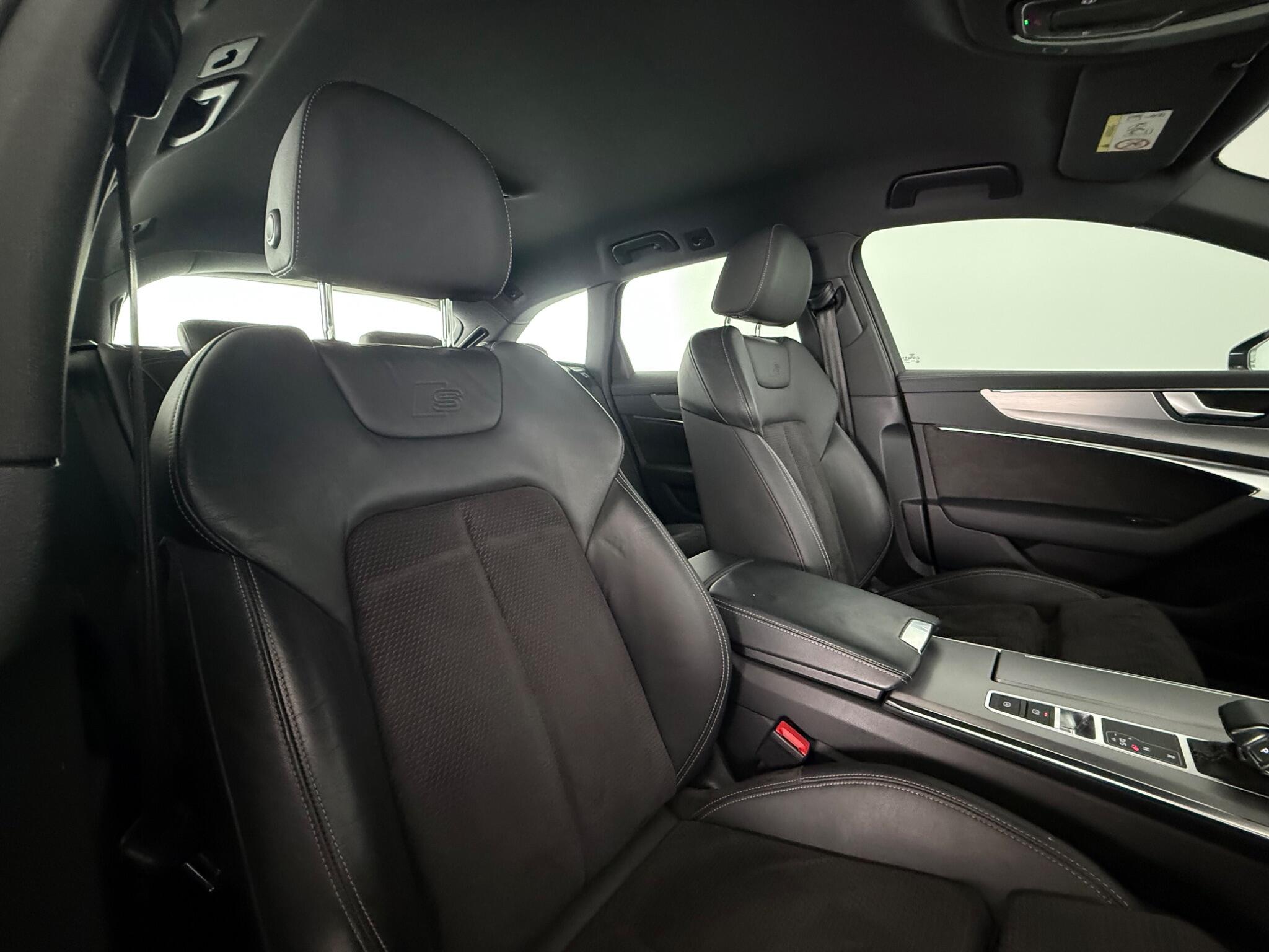 Audi A6 view 29