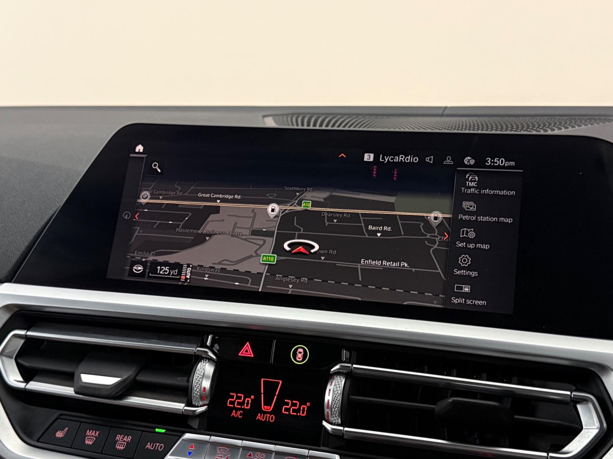 BMW 3 Series view 26