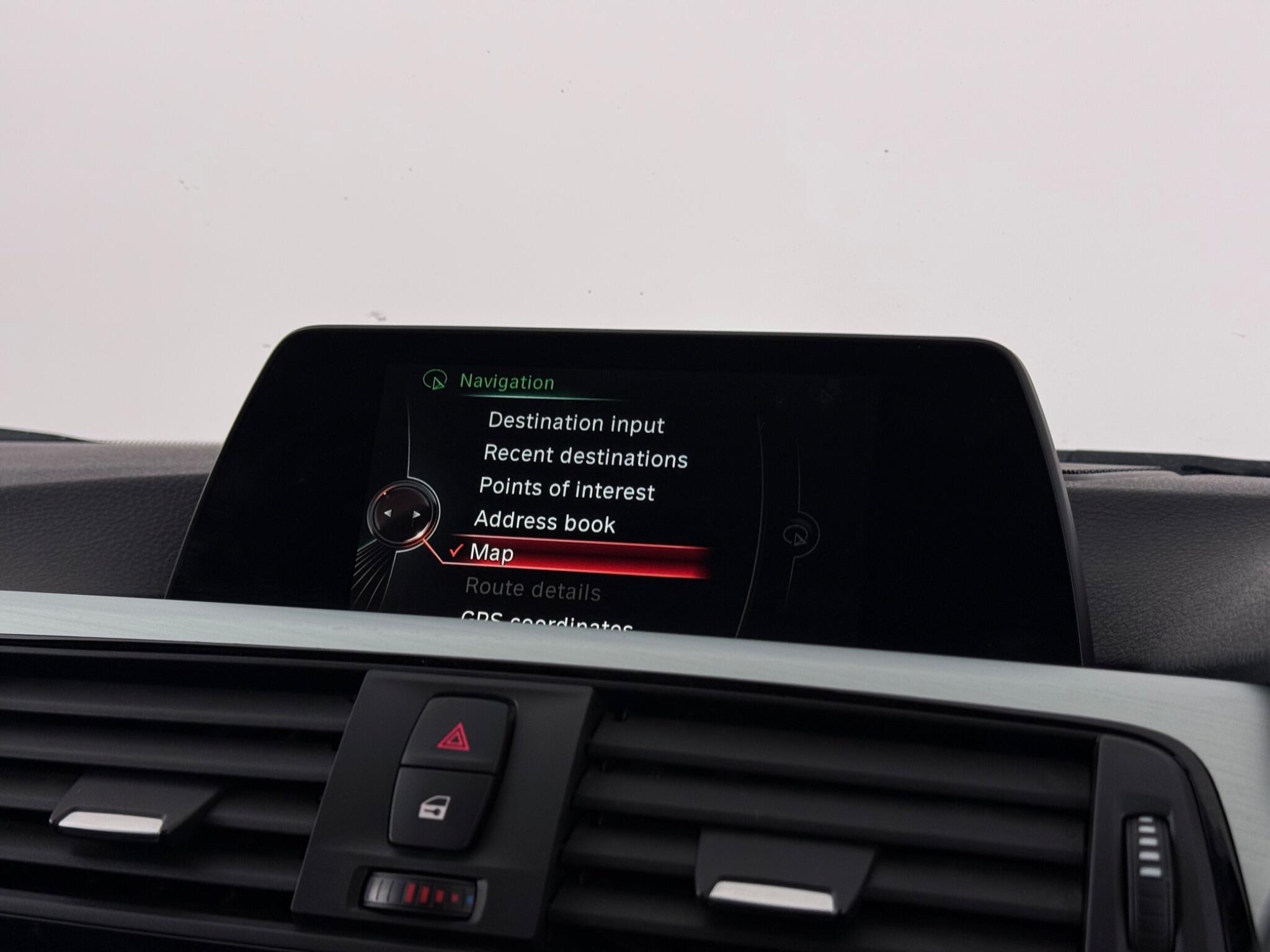 BMW 3 Series view 27