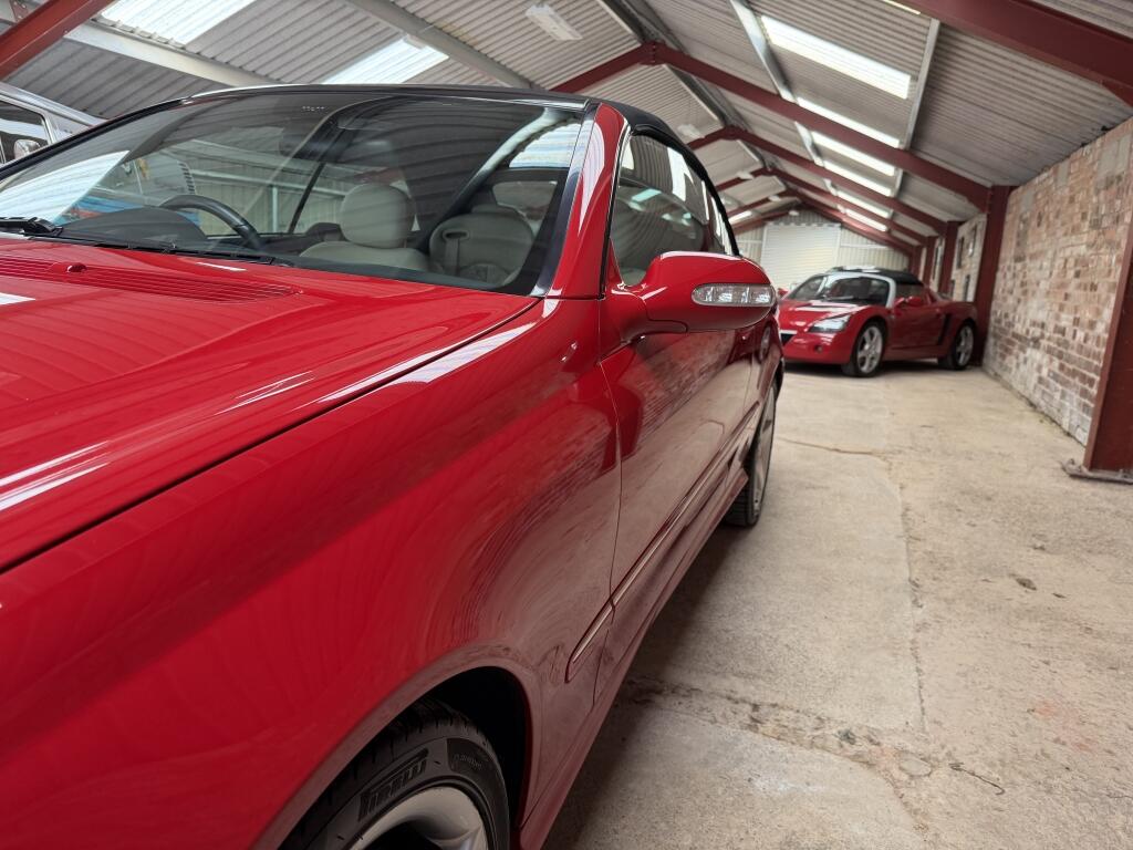 Mercedes-Benz CLK view 15