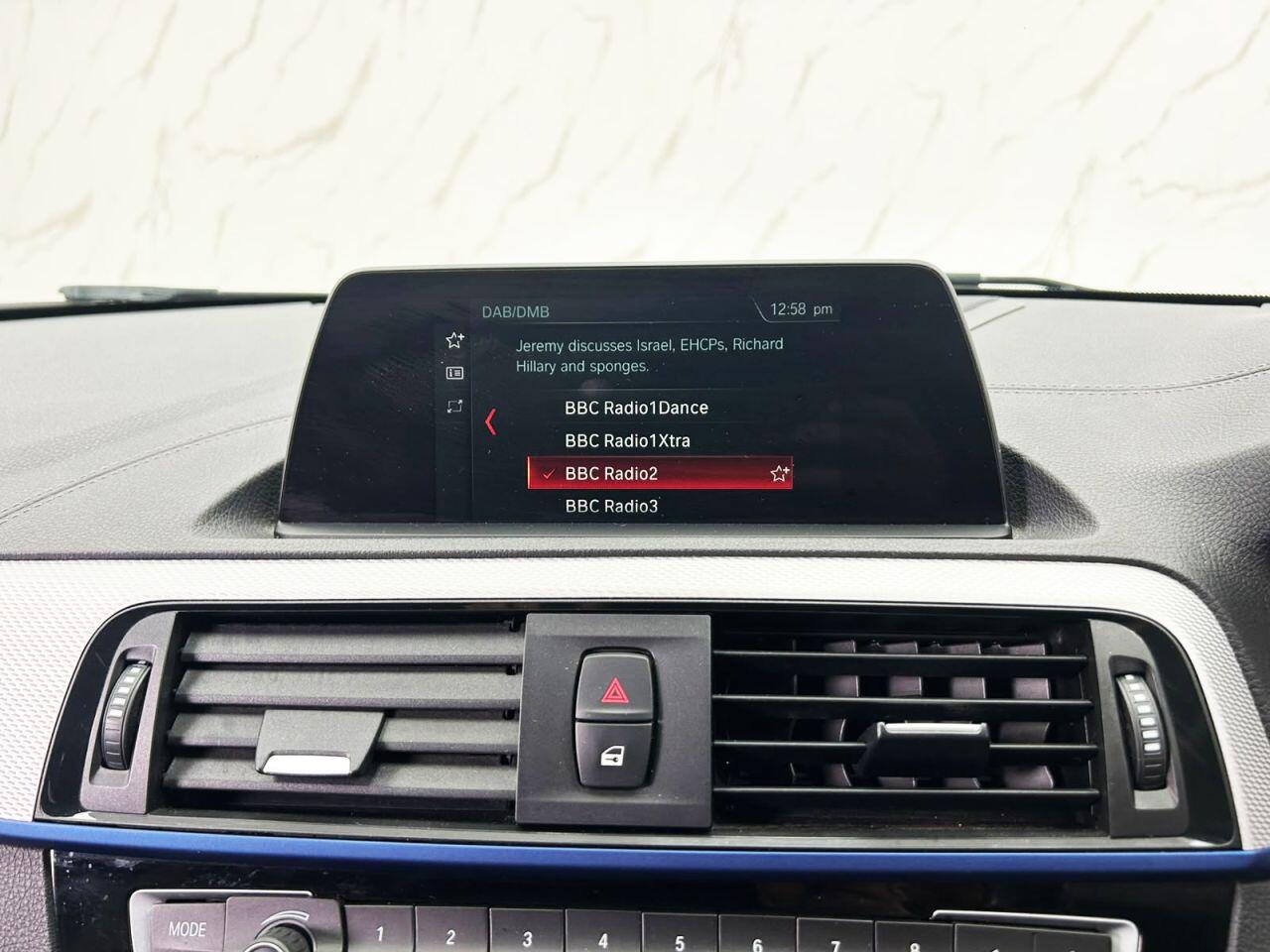 BMW 1 Series view 17