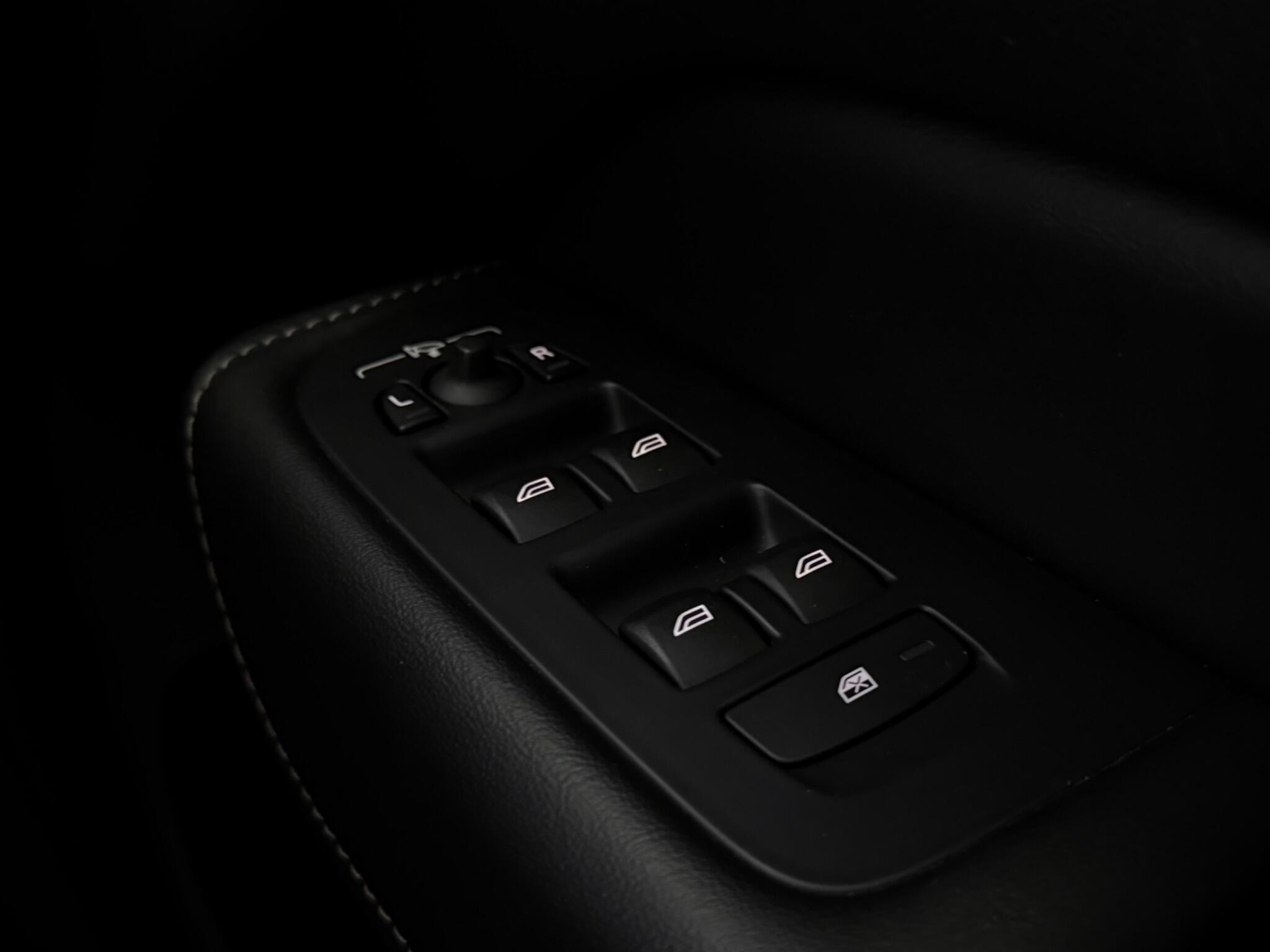 Volvo XC60 view 18