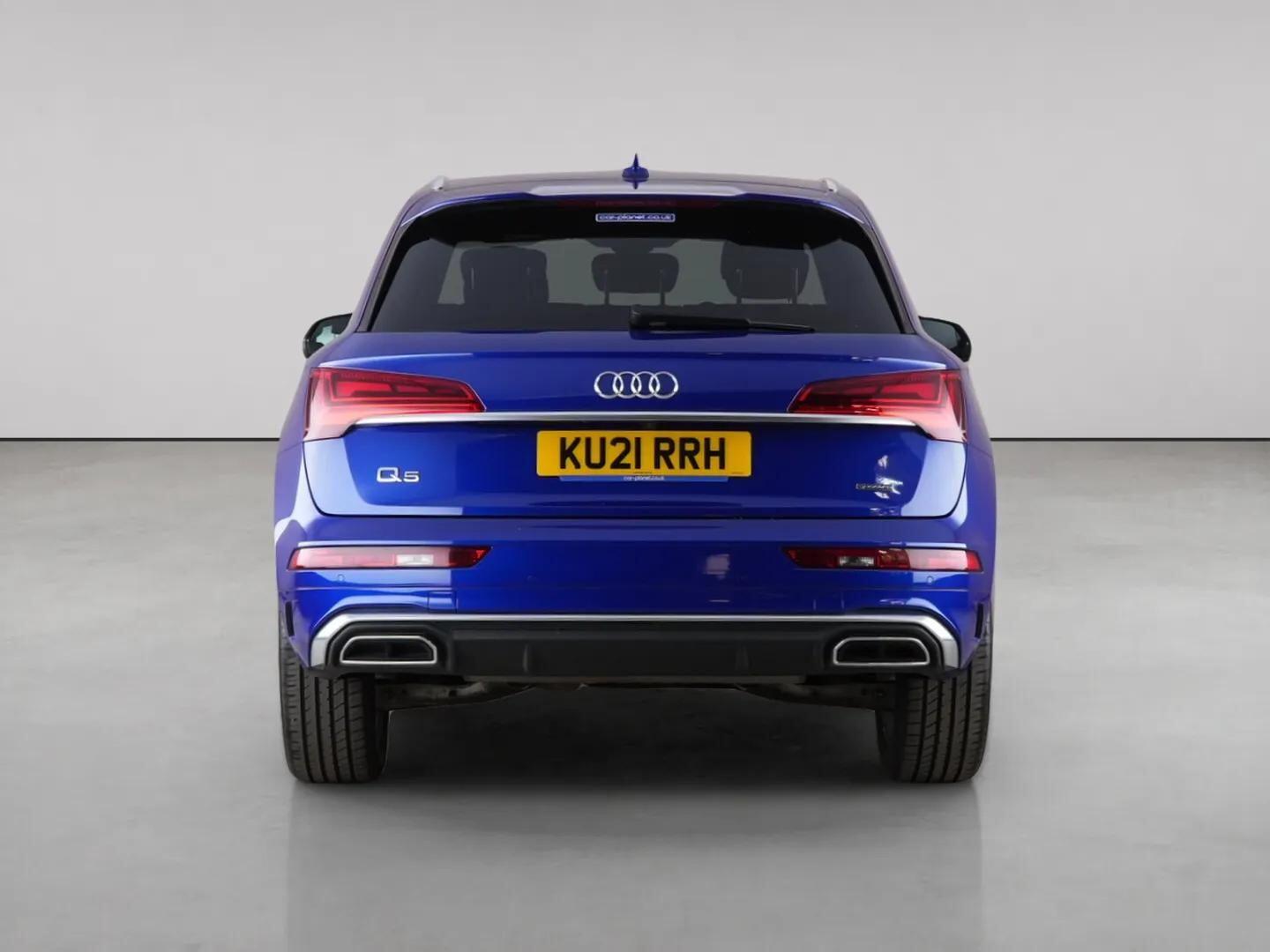 Audi Q5 view 7