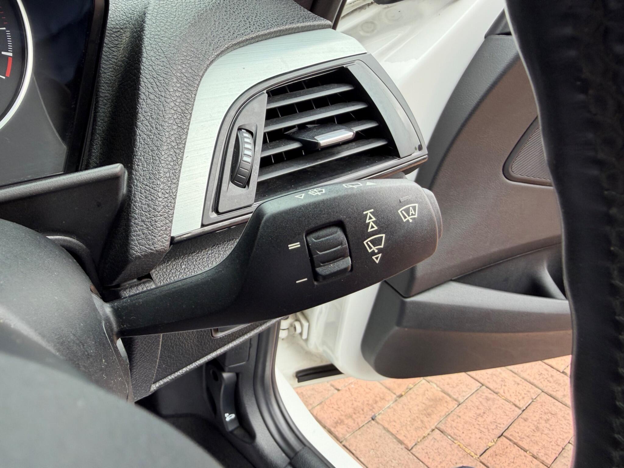 BMW 1 Series view 77