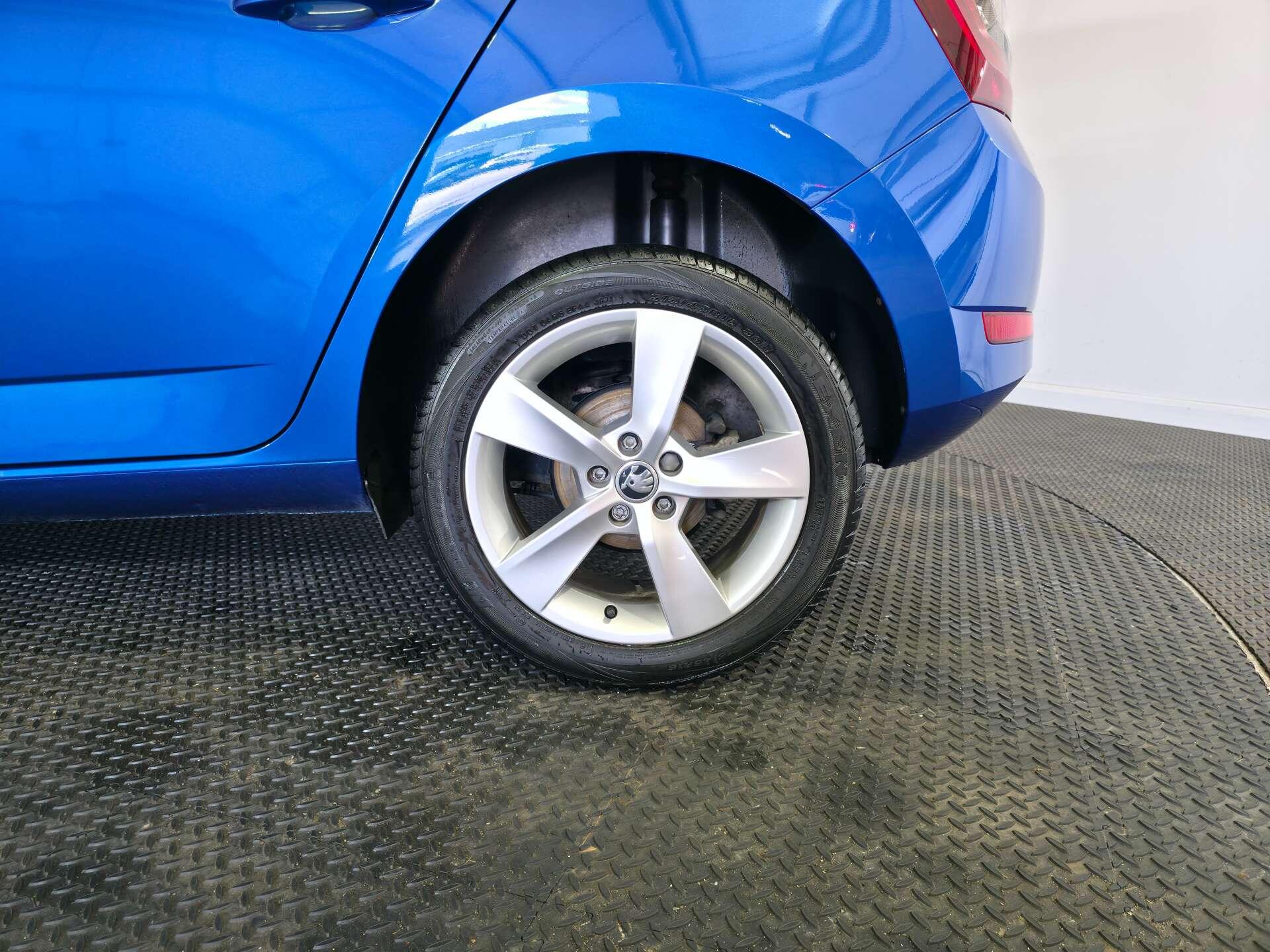 Skoda Fabia view 54