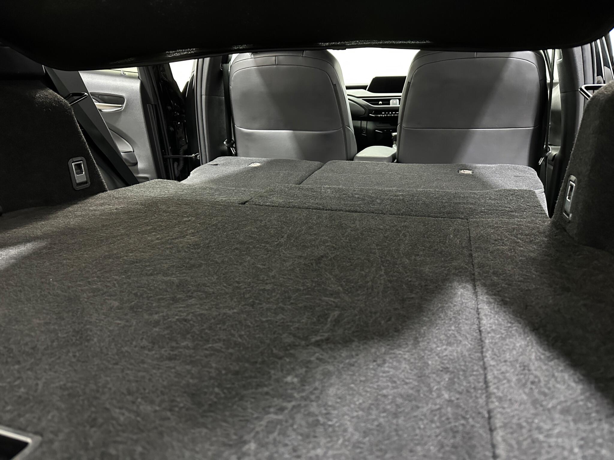 Lexus UX view 45